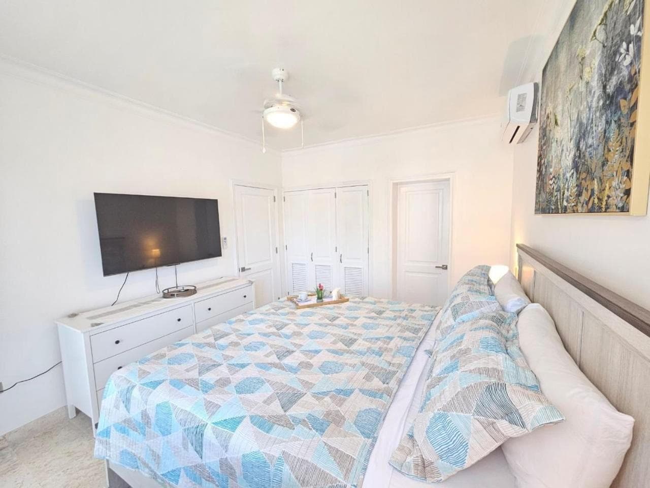 Playa Turquesa Beachfront Escape | 3BR | BBQ &Pool — 11
