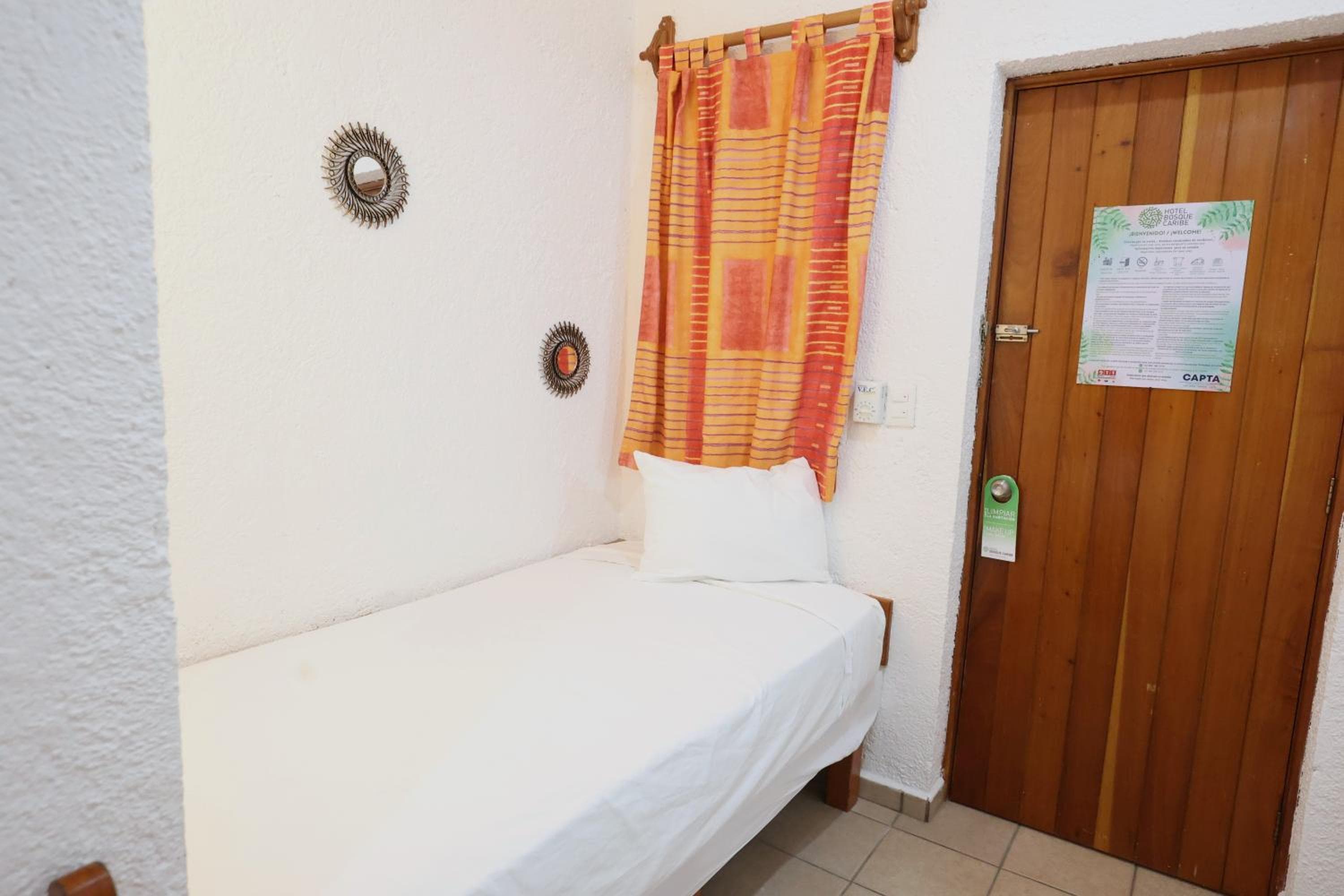 Hotel Bosque Caribe, 5th Av. zone — 15