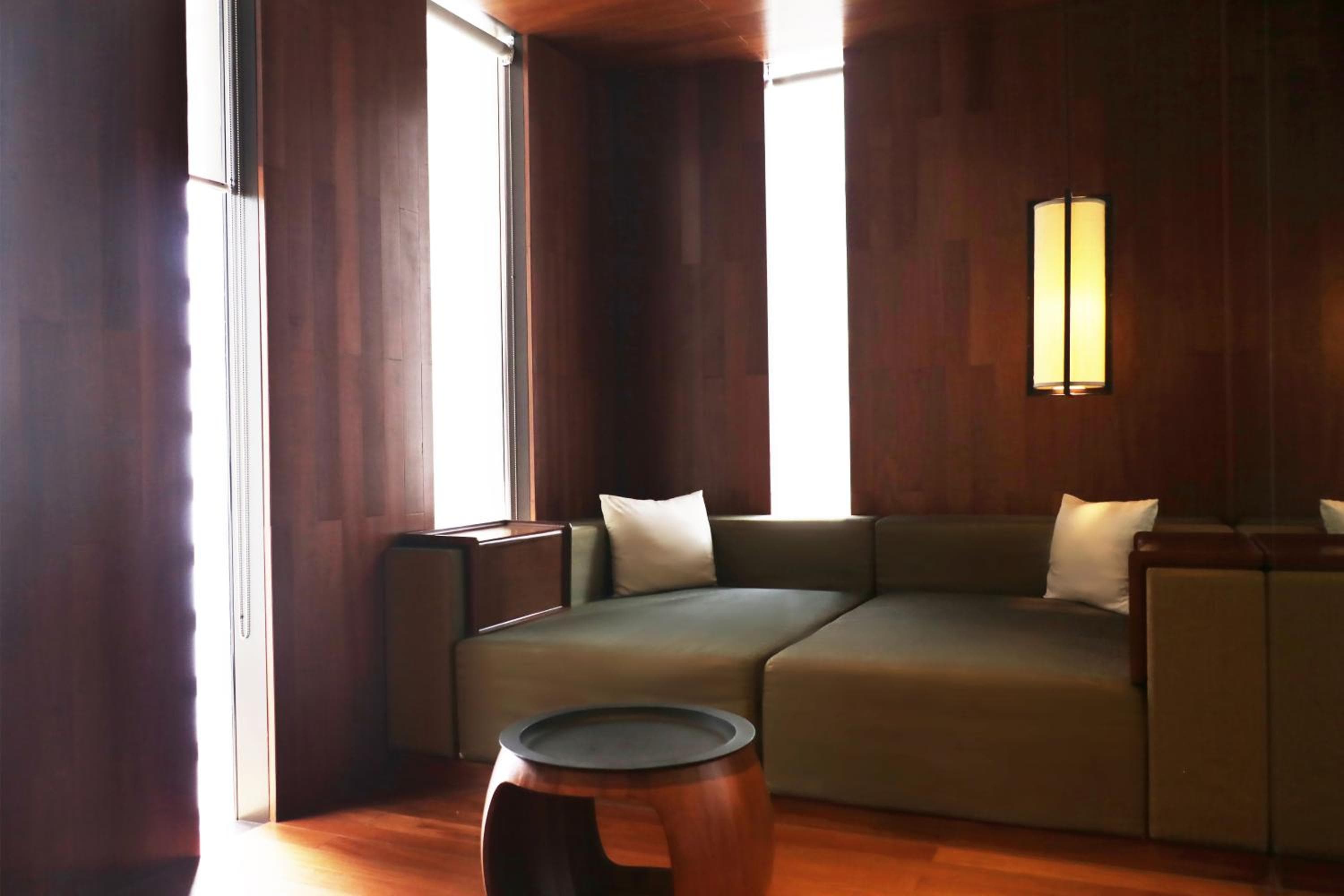 Hansar Bangkok Hotel — 23