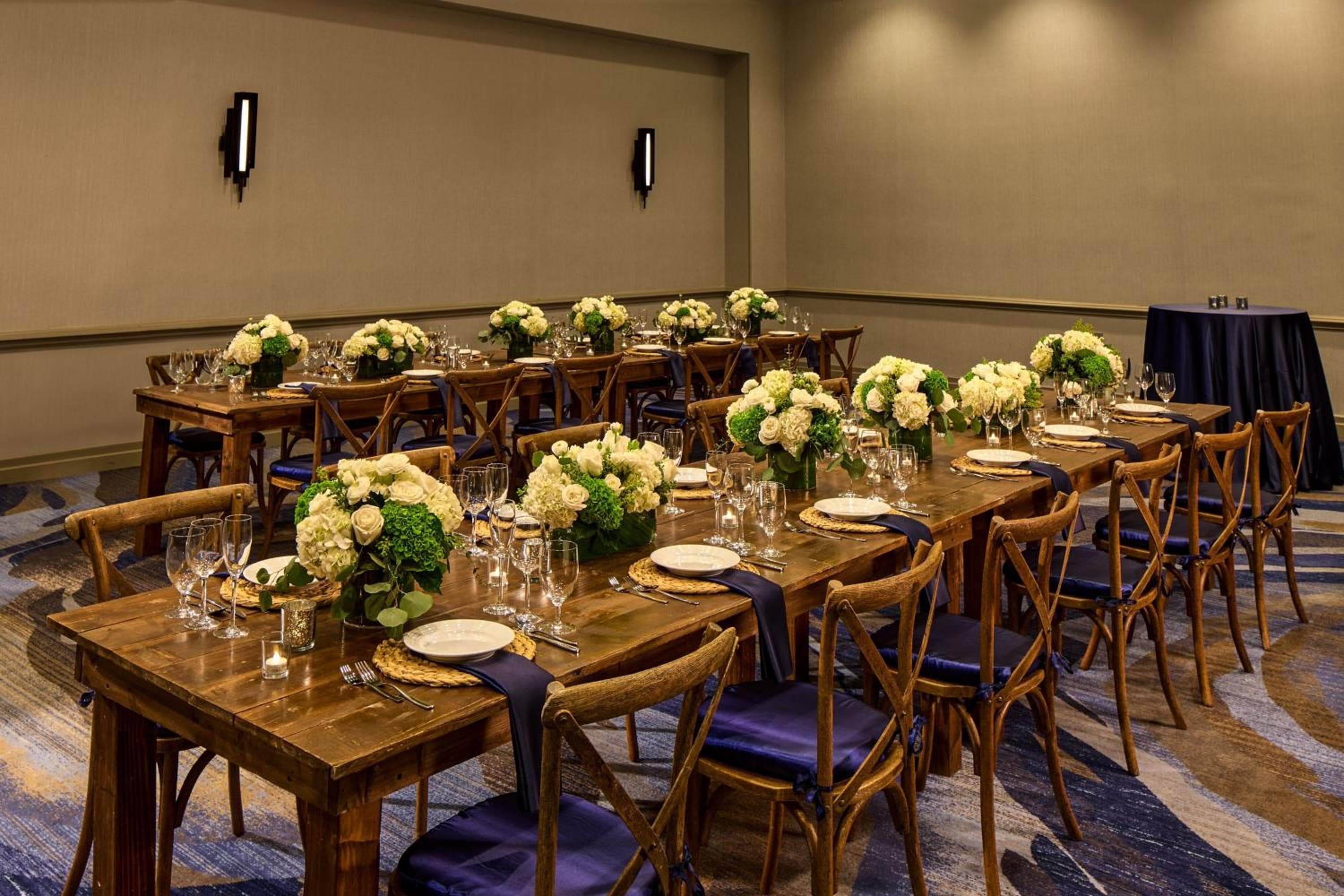 Marina del Rey Marriott — 25