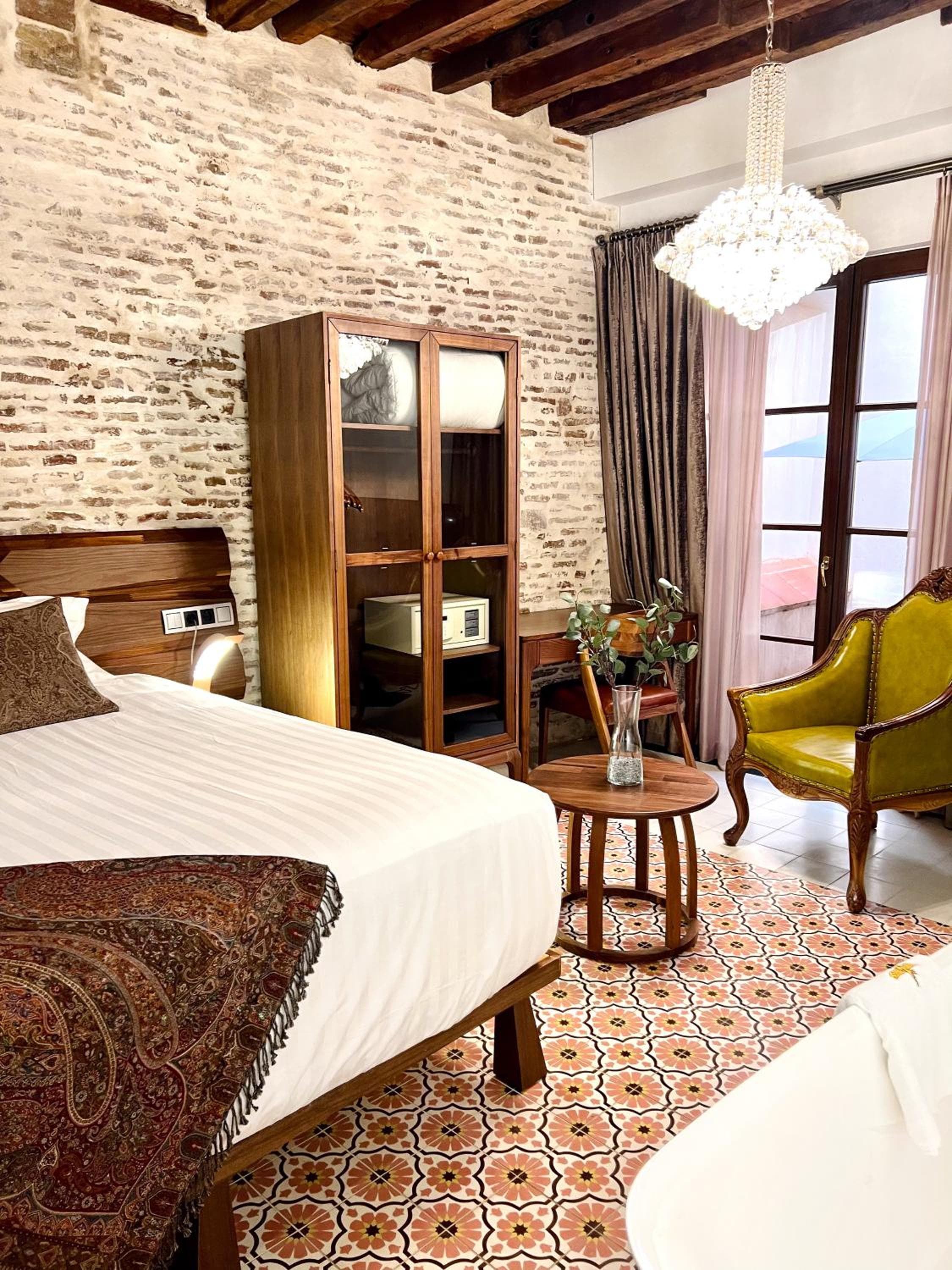 Anahita Boutique Hotel — 6