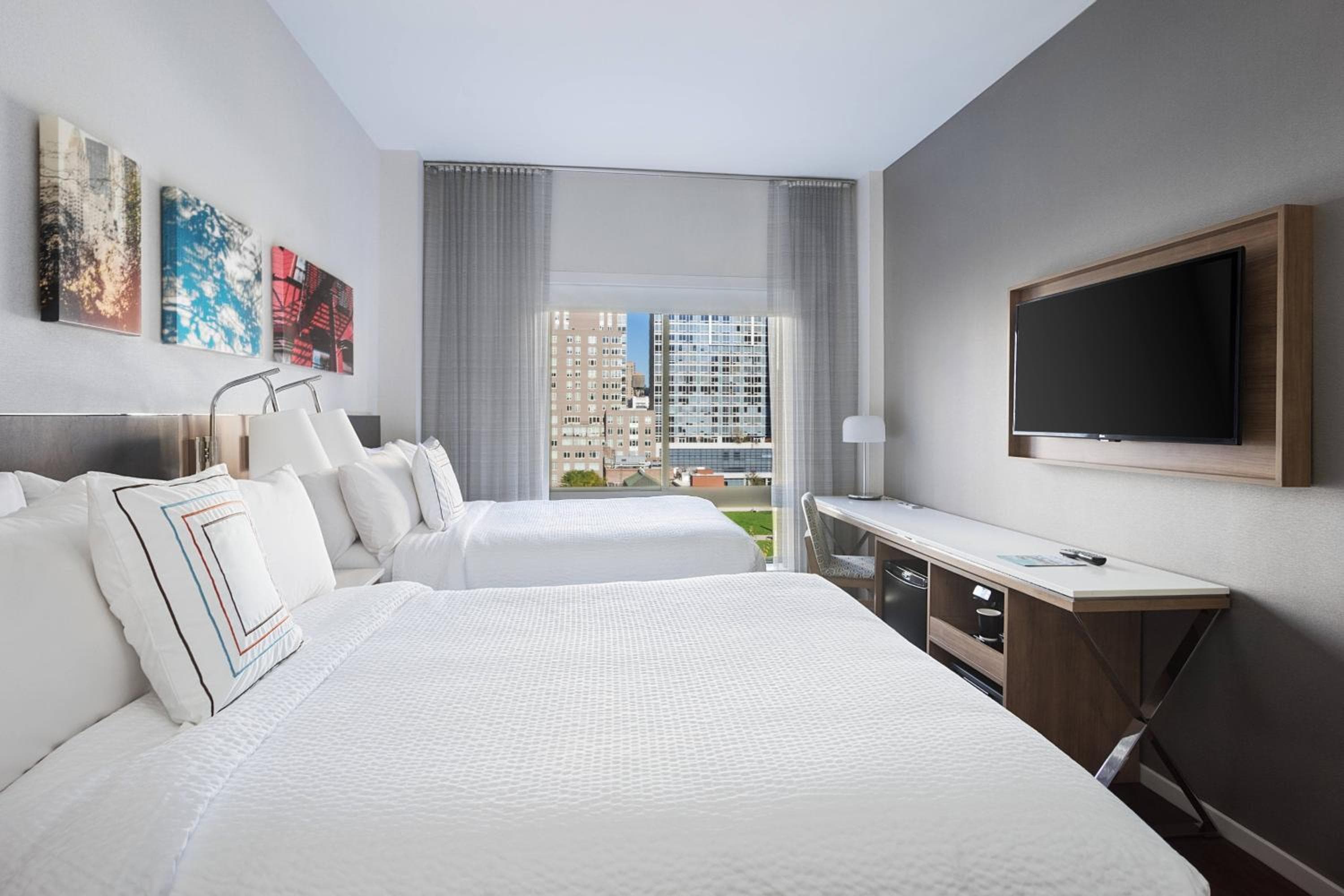 Fairfield Inn & Suites by Marriott New York Manhattan/Central Park — 5