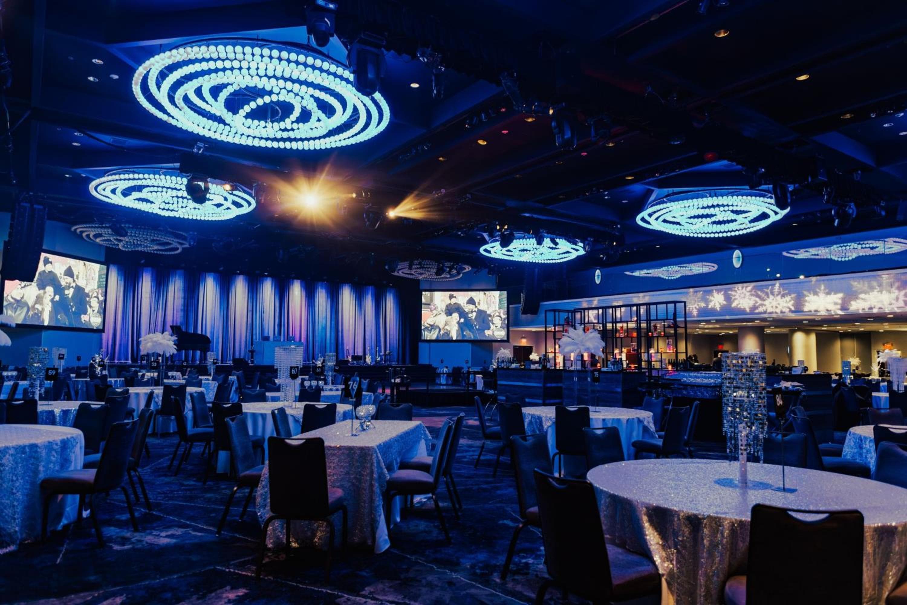 New York Marriott Marquis — 27
