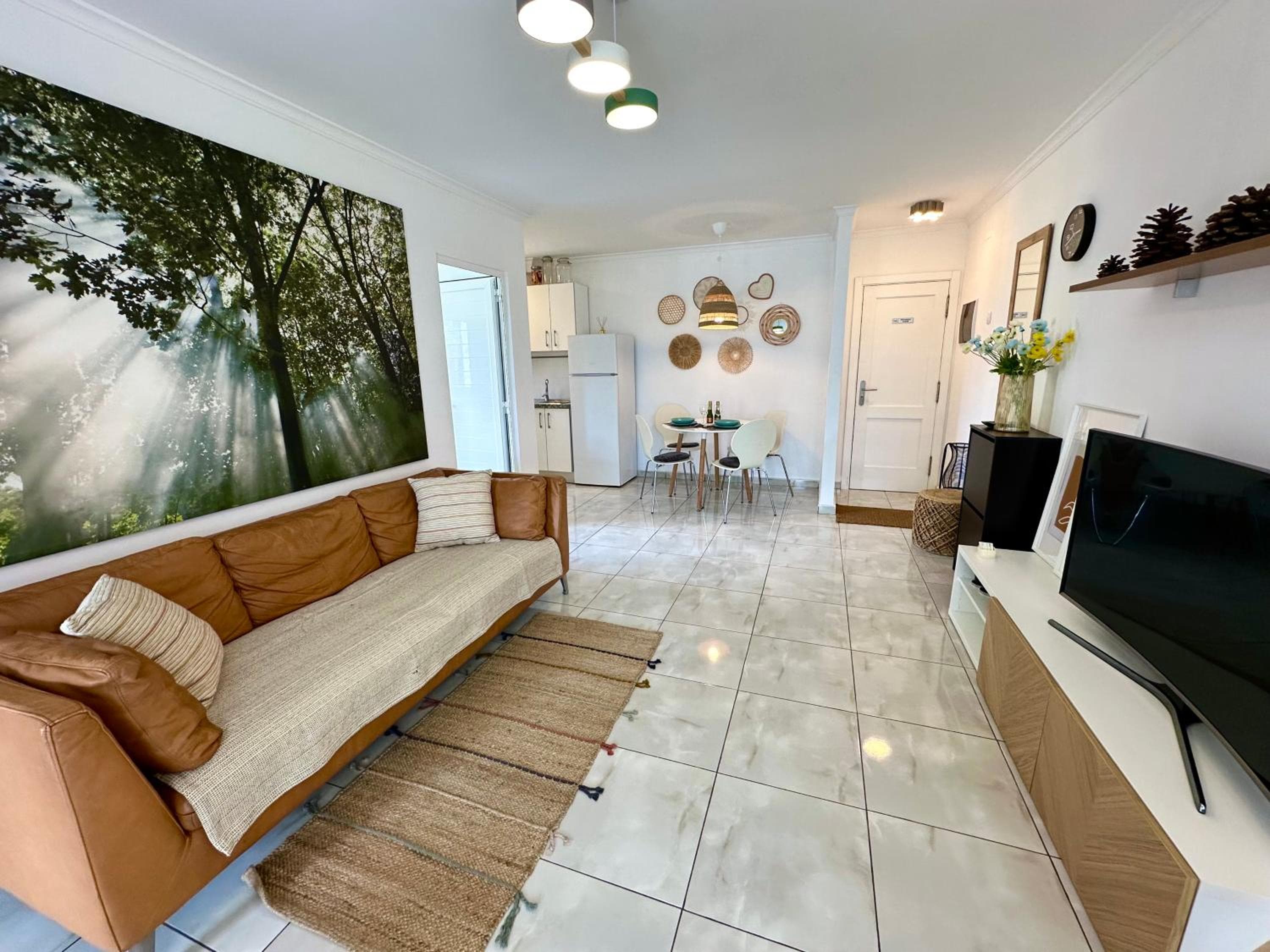 Las Olas DM cozy 2-bedrooms apartment — 1