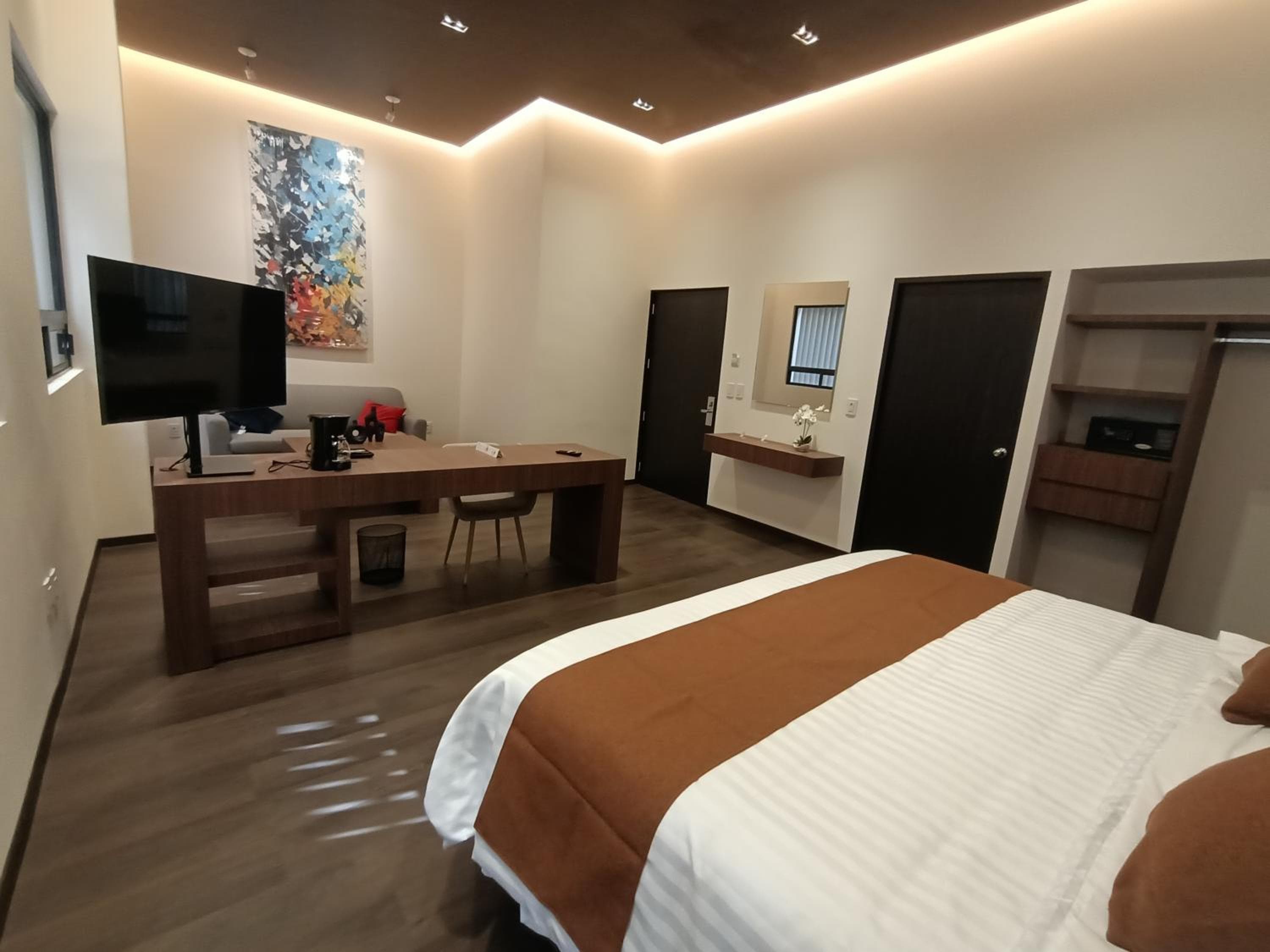 Hotel El Salvador — 4