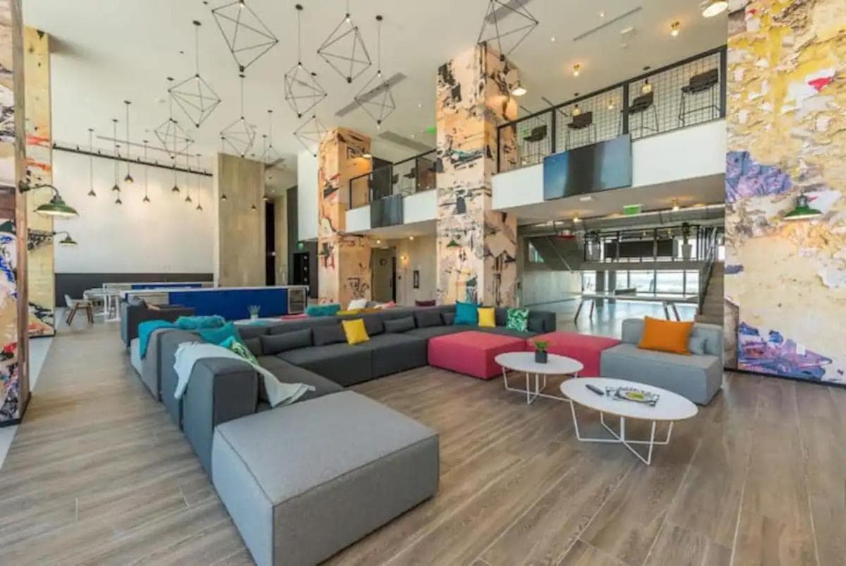 Luxury Waterfront Residences - near Kaseya Center — 7