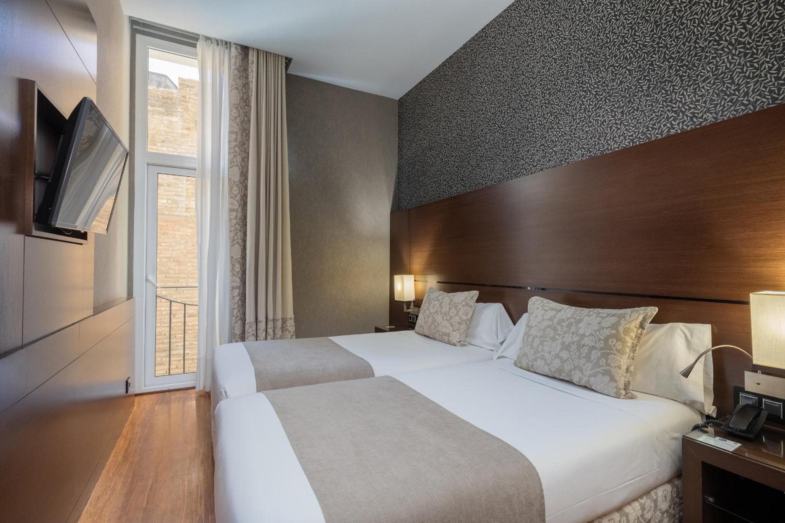 Barcelona Hotel Colonial — 30