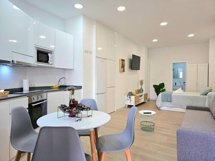Modernes Loft 250 Meter vom Strand entfernt & Parkplatz — 1