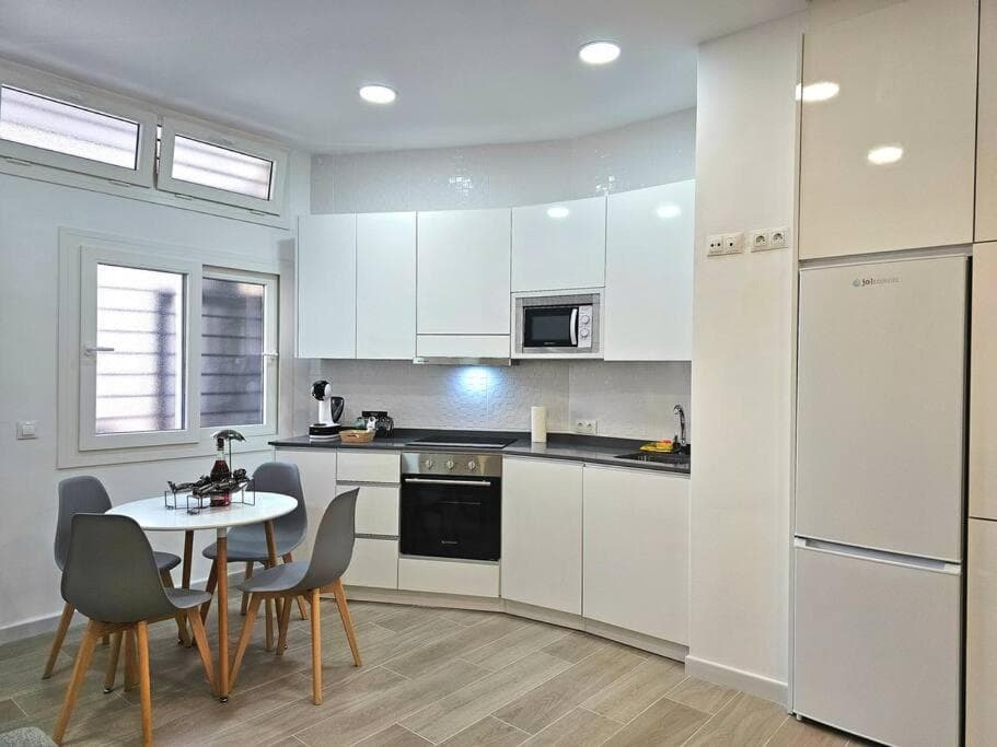 Modernes Loft 250 Meter vom Strand entfernt & Parkplatz — 10