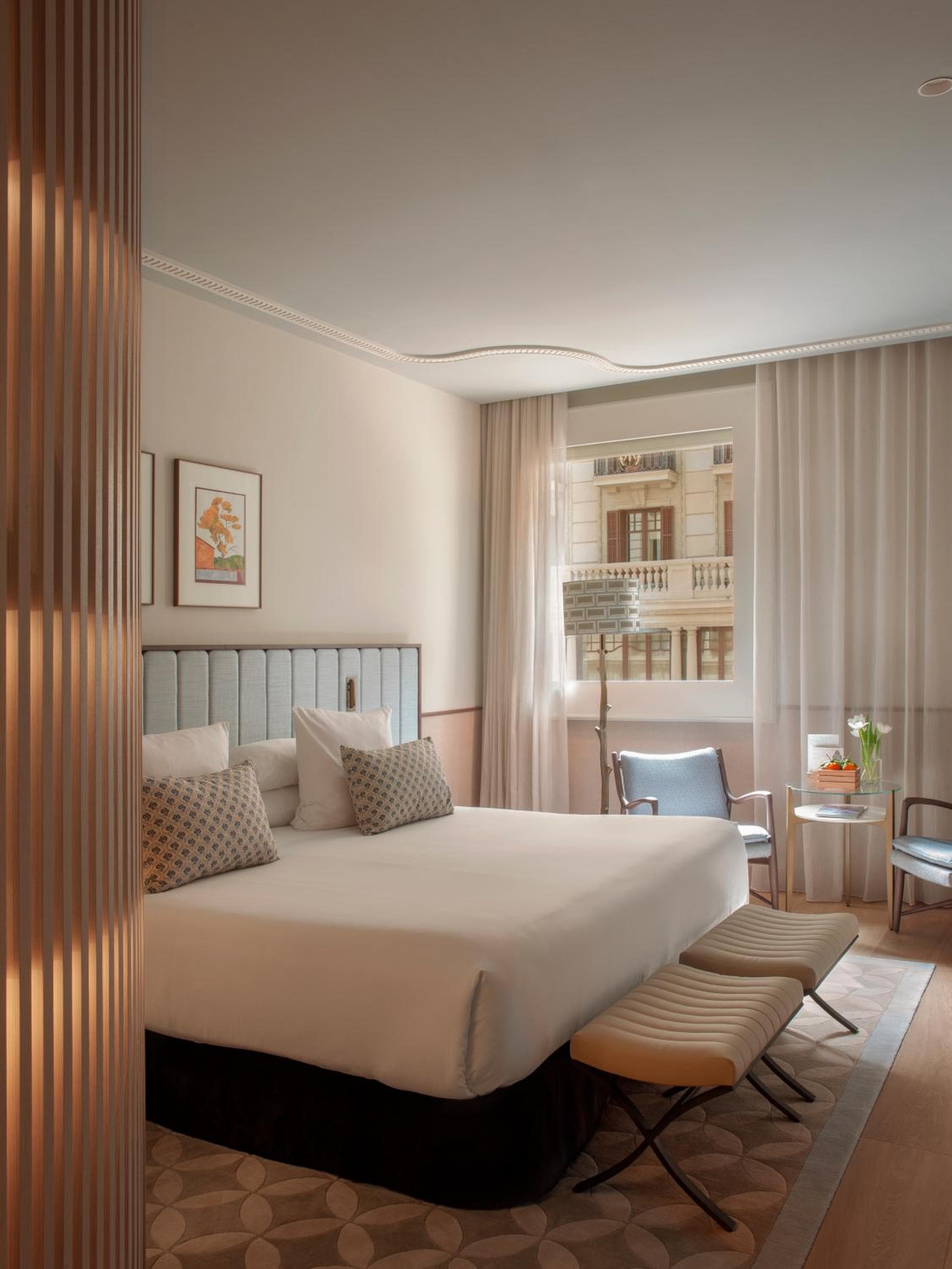 Gran Hotel Central, Pequeños Hoteles de Lujo — 13