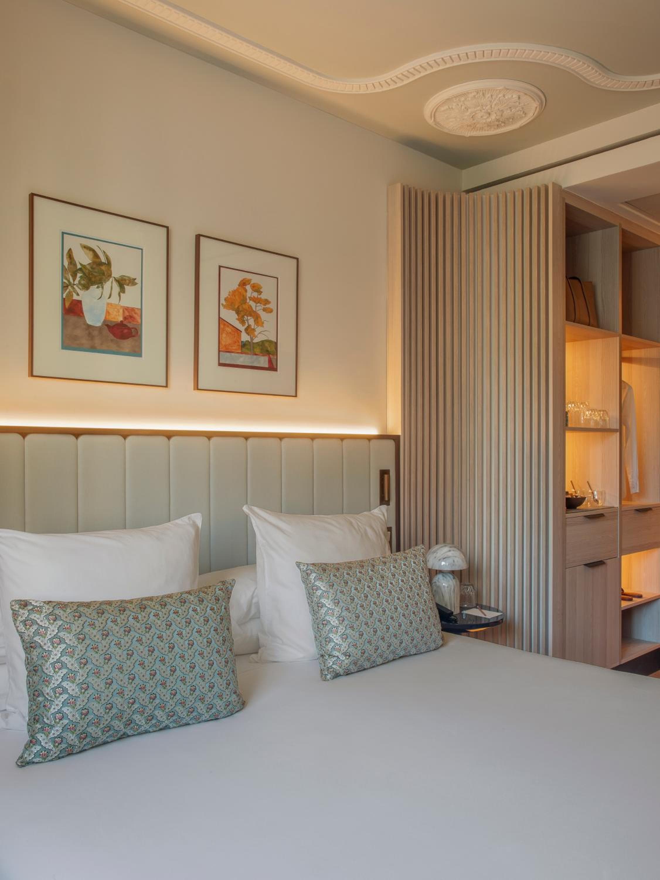 Gran Hotel Central, Pequeños Hoteles de Lujo — 16