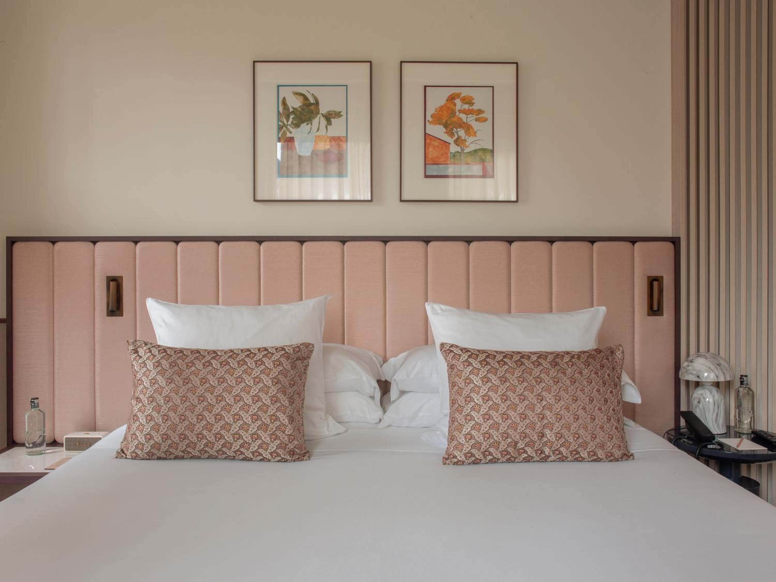 Gran Hotel Central, Pequeños Hoteles de Lujo — 17