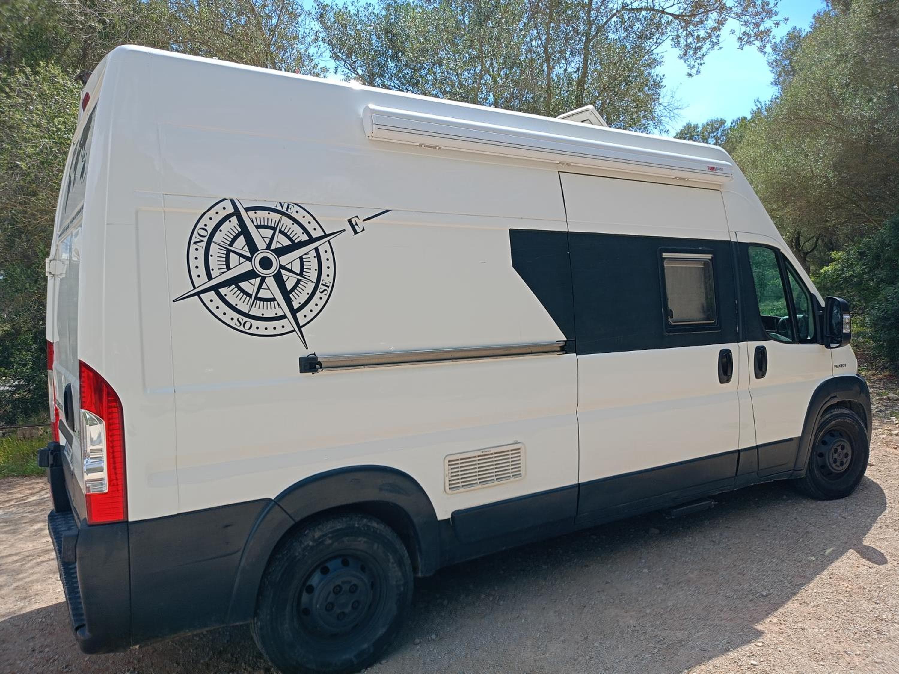 Furgoneta Camper Gran Volumen — 2