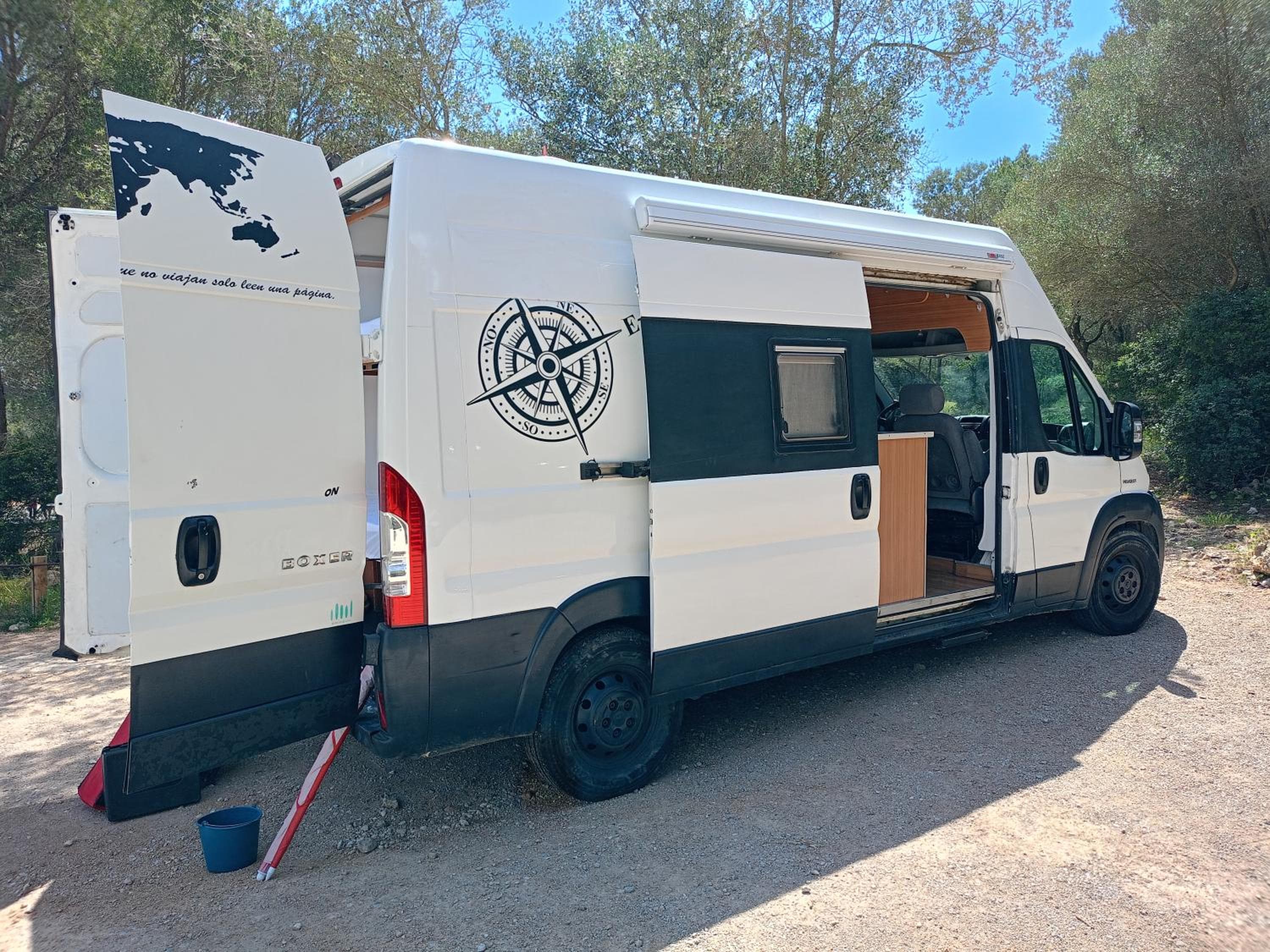 Furgoneta Camper Gran Volumen — 22