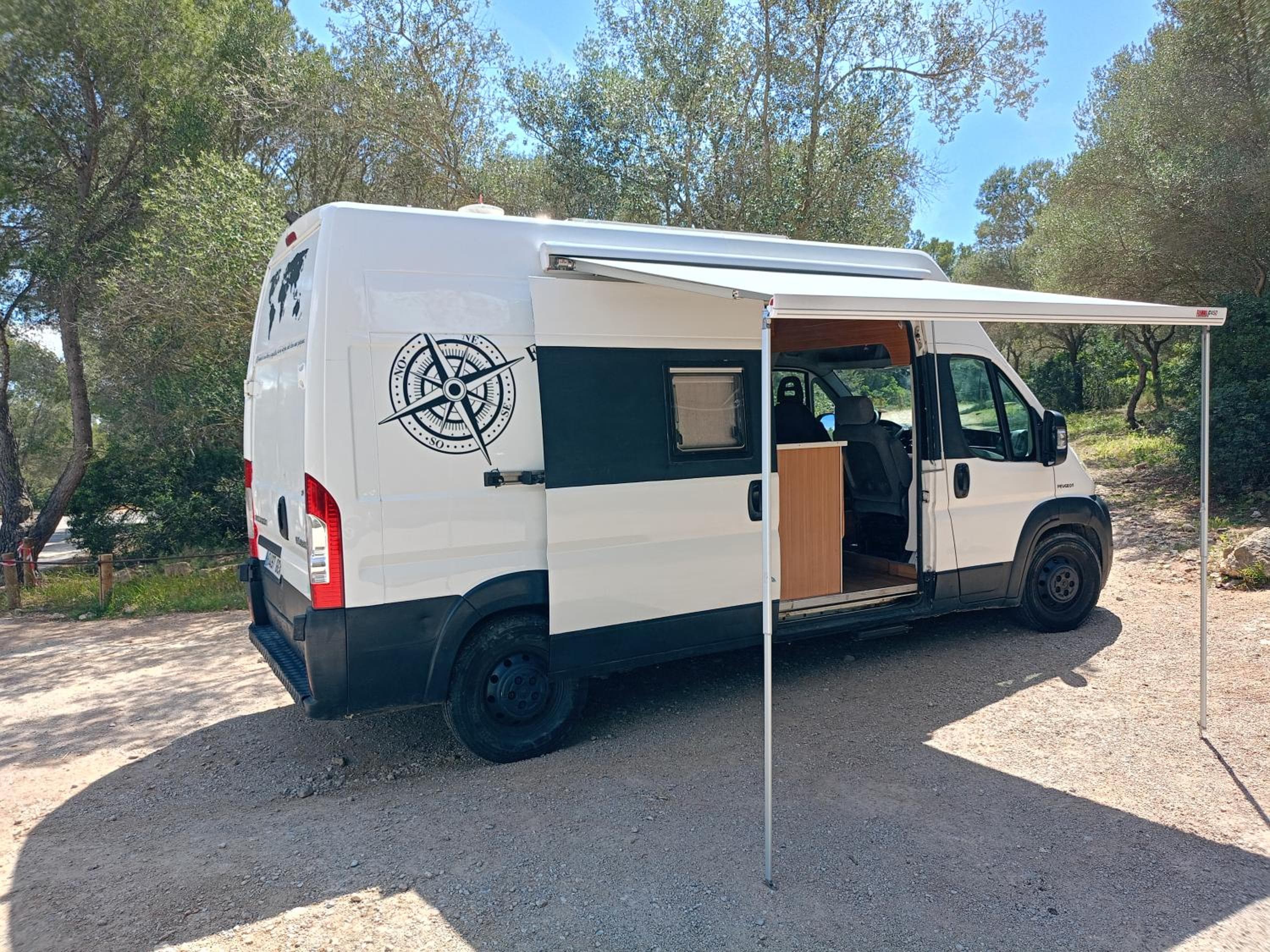 Furgoneta Camper Gran Volumen — 23