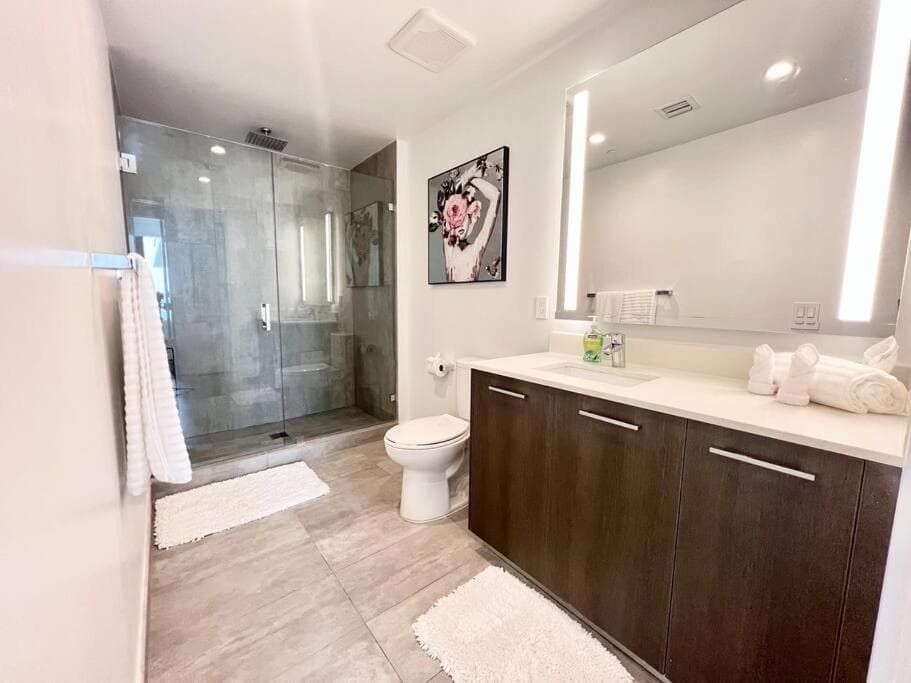 Miami Biscayne Bay Fortress! High Rise Water Views, Lux! — 27