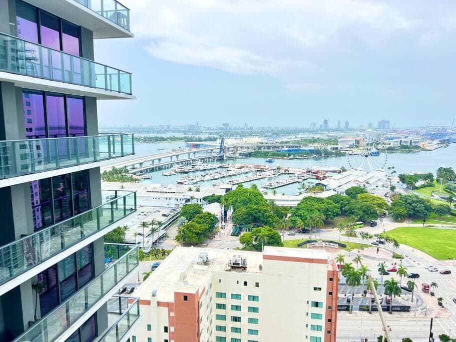 Miami Biscayne Bay Fortress! High Rise Water Views, Lux! — 2
