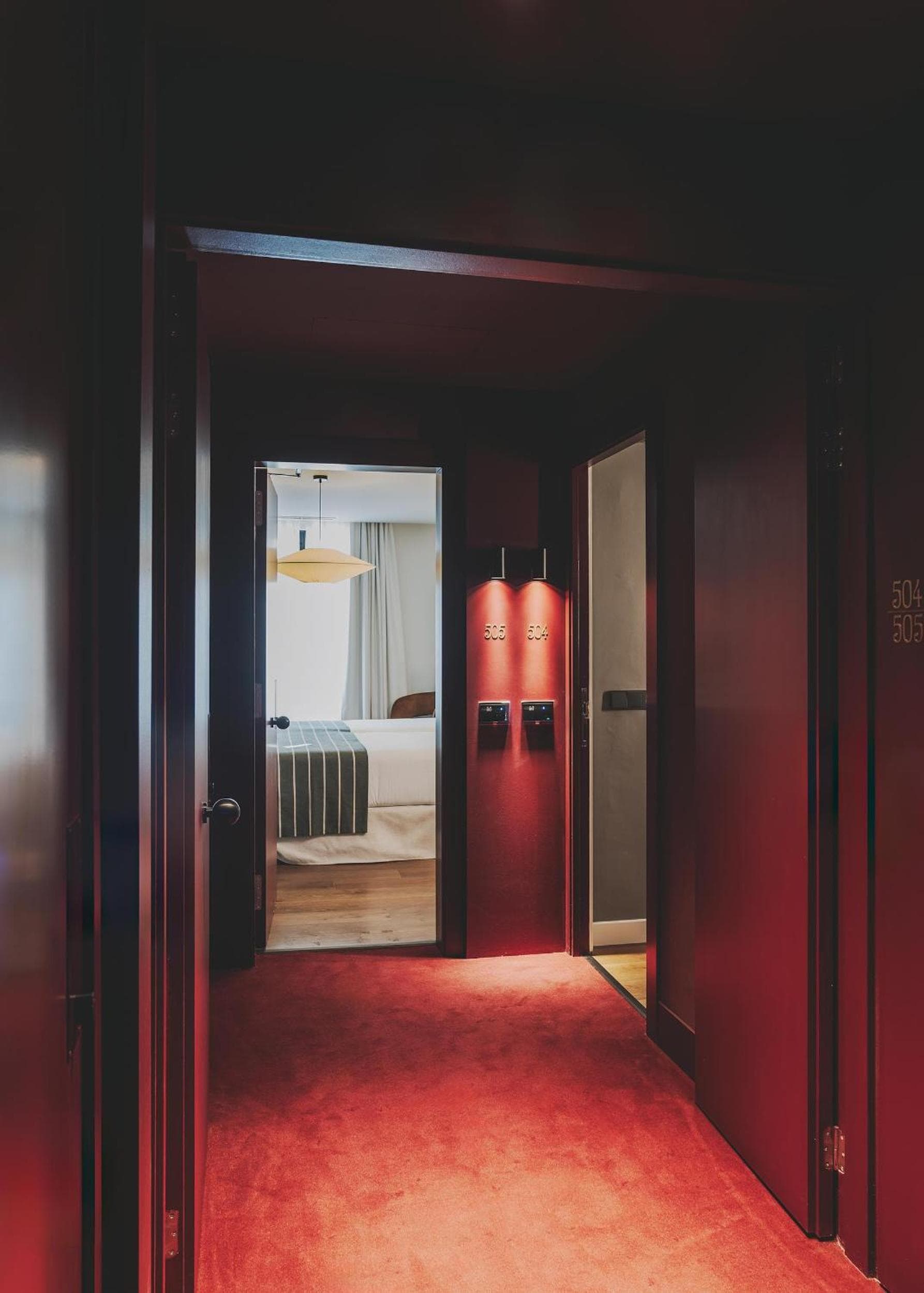Hotel Regina Barcelona — 25