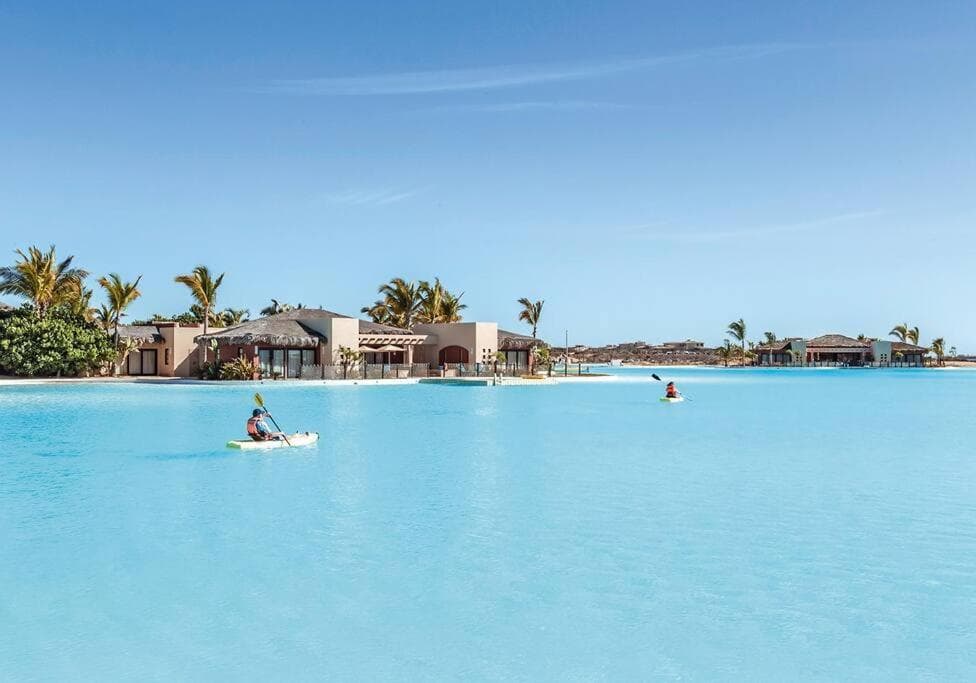 5-BR Golf Villa With Transportation Included — 30