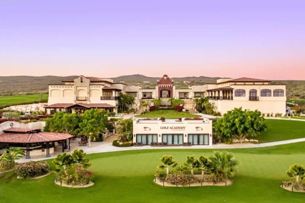 5-BR Golf Villa With Transportation Included — 20