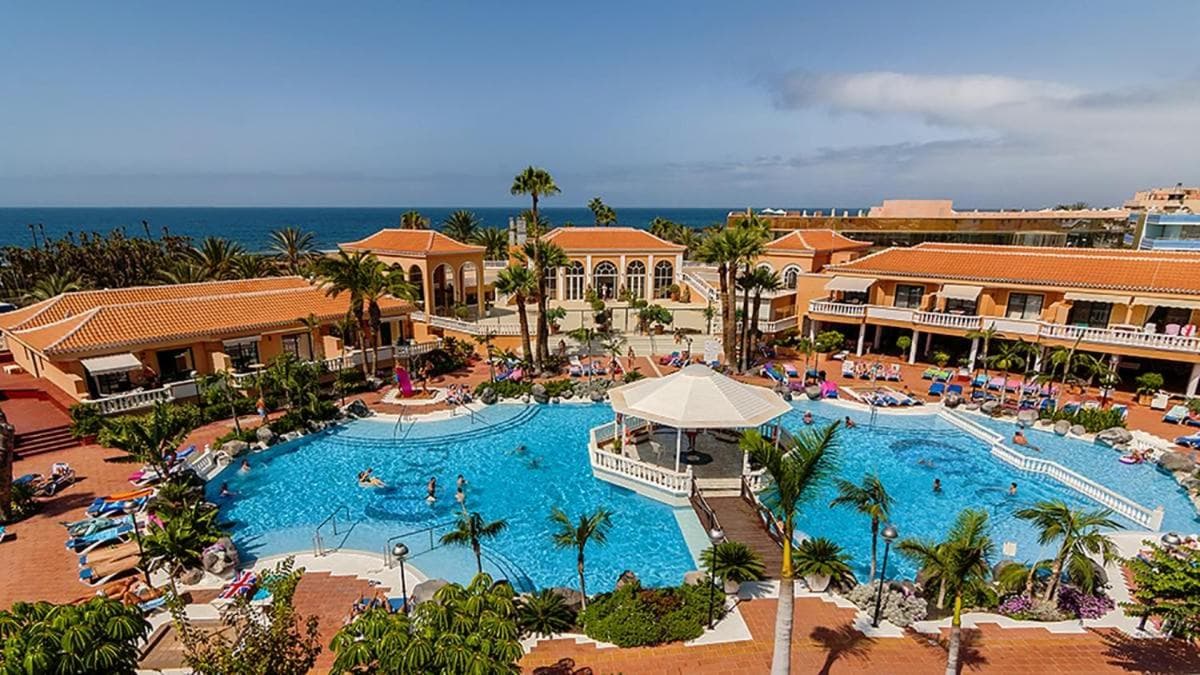 Tenerife Royal Gardens - Las Vistas TRG - Viviendas Vacacionales — 1