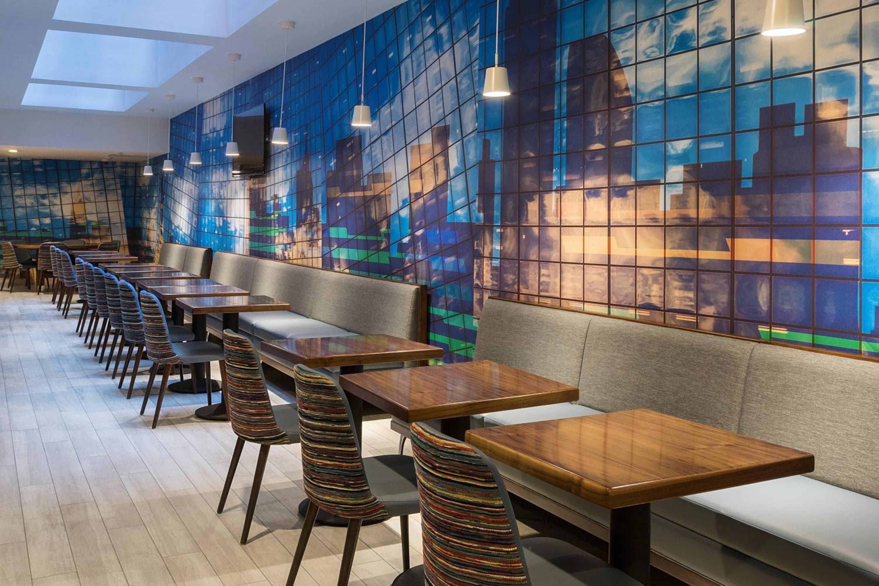 Fairfield Inn & Suites by Marriott New York Manhattan/Central Park — 15