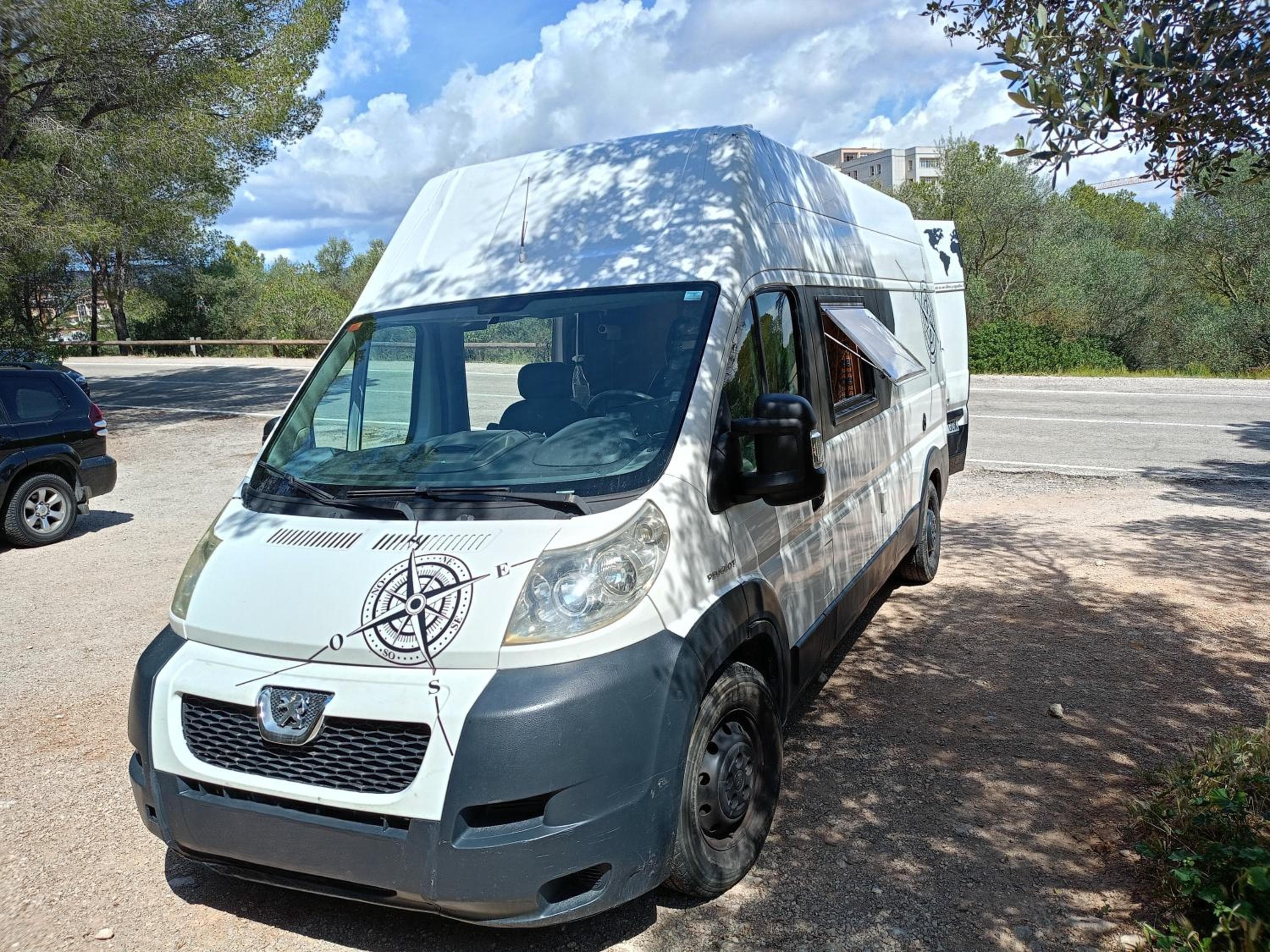 Furgoneta Camper Gran Volumen — 27