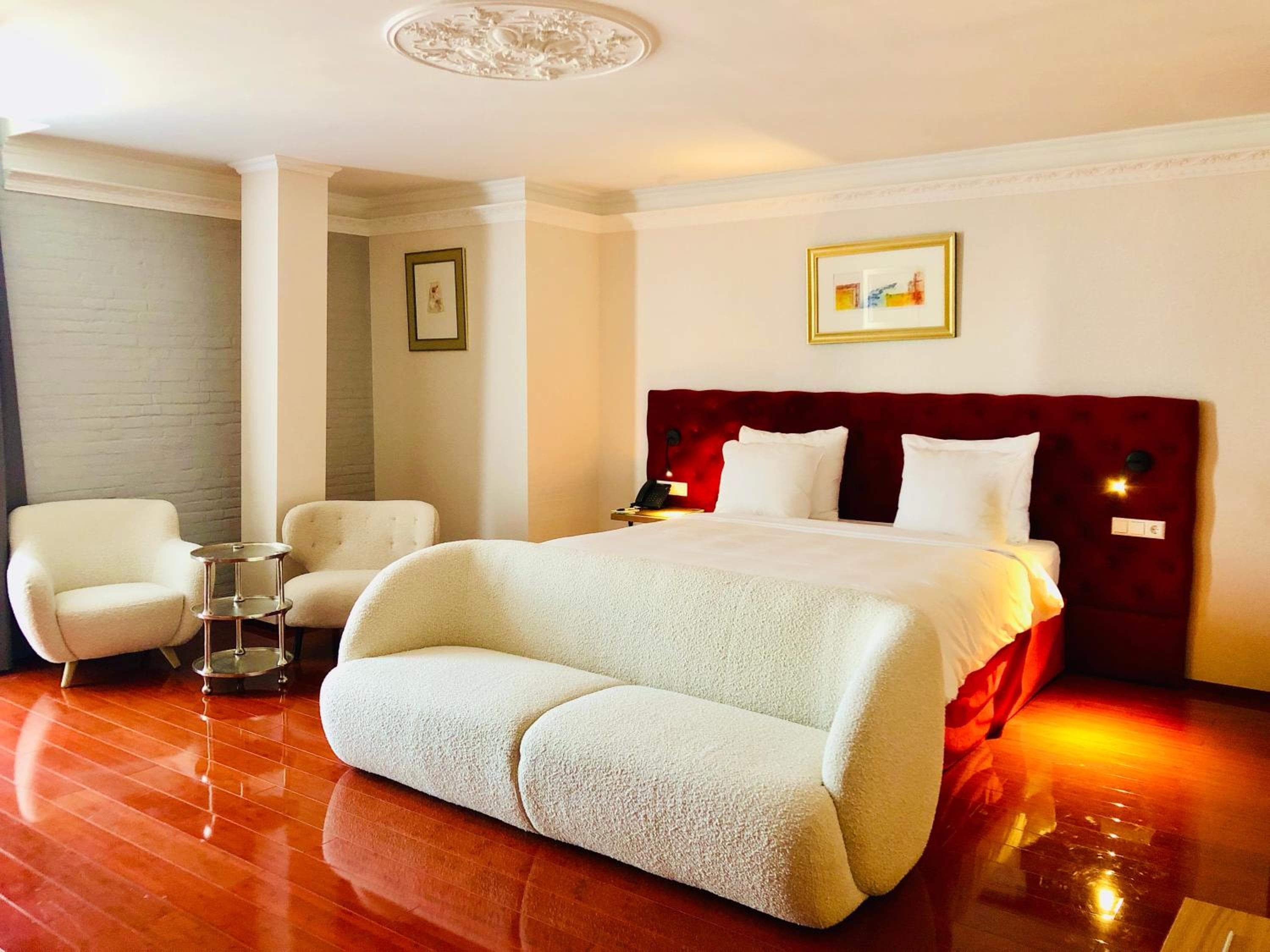 Chasse Residency Hotel — 6
