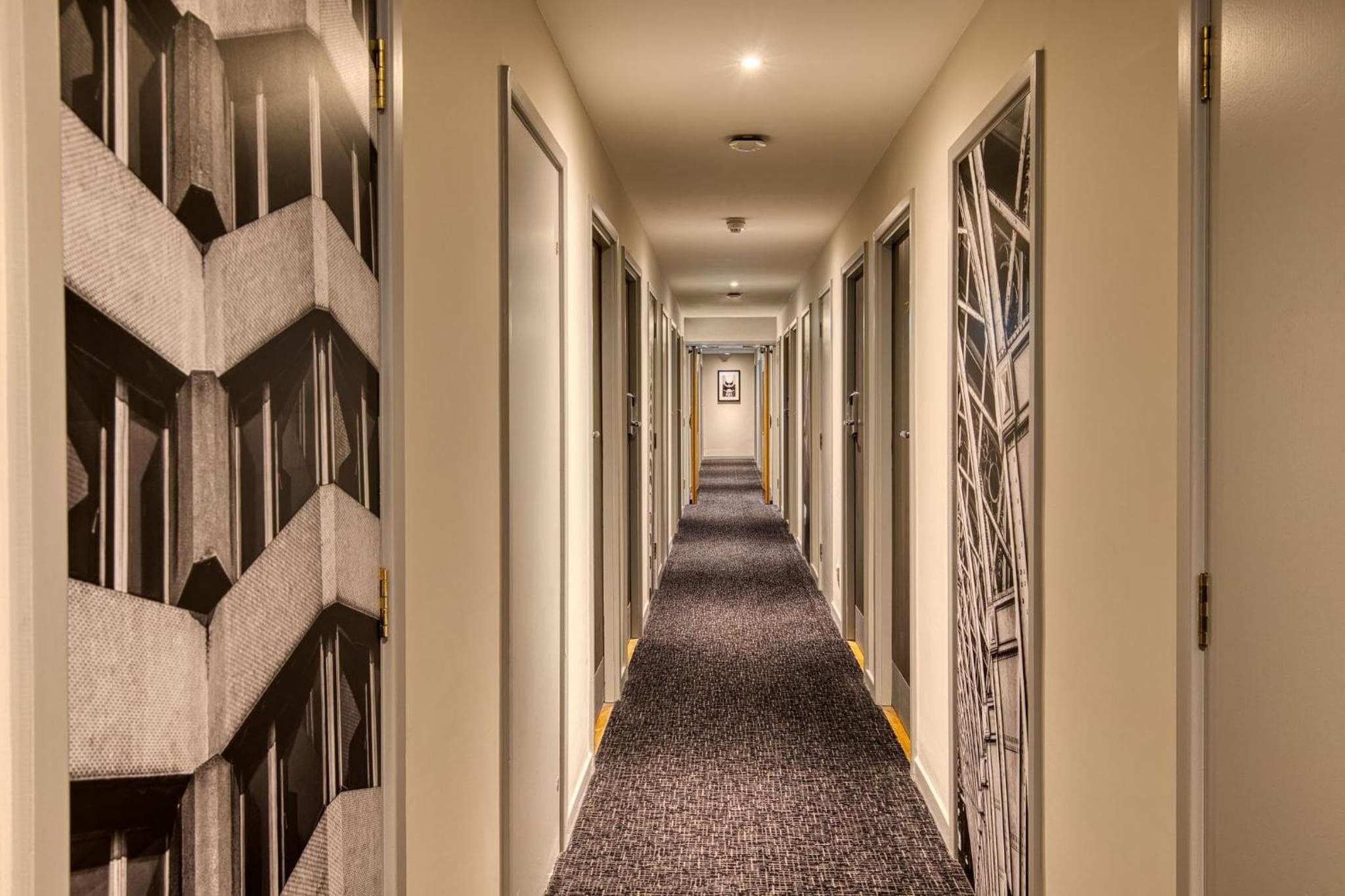 Präsident Hotel — 5