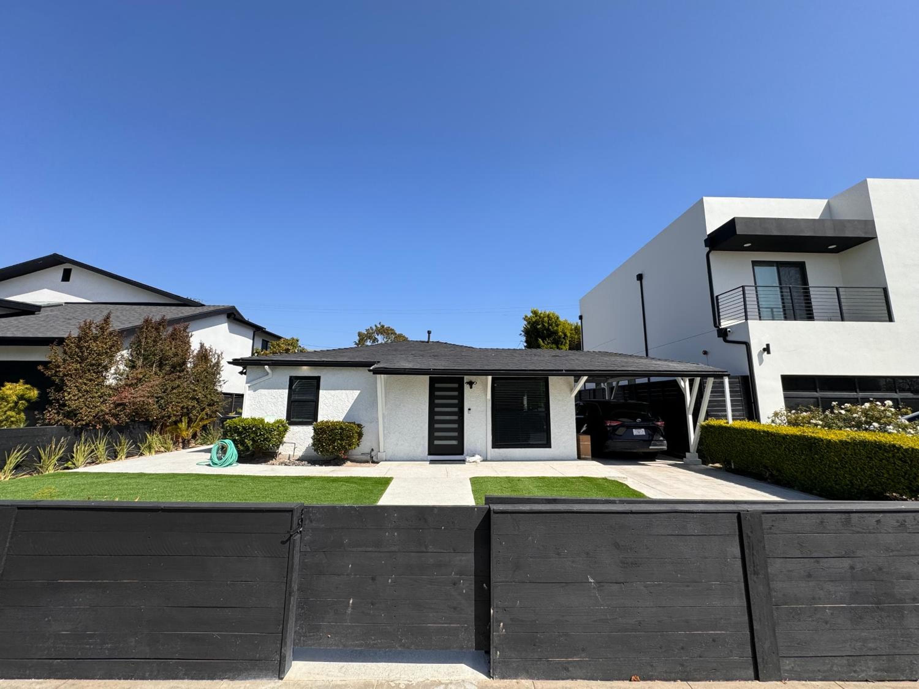 Modern 2BR Stylish & Cozy Unit — 2