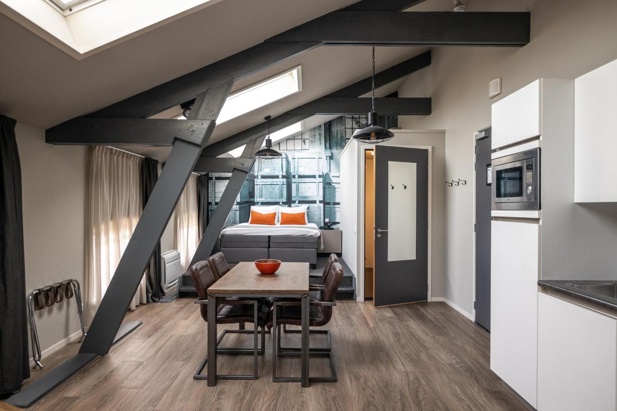 YAYS Amsterdam Maritime by Numa — 18