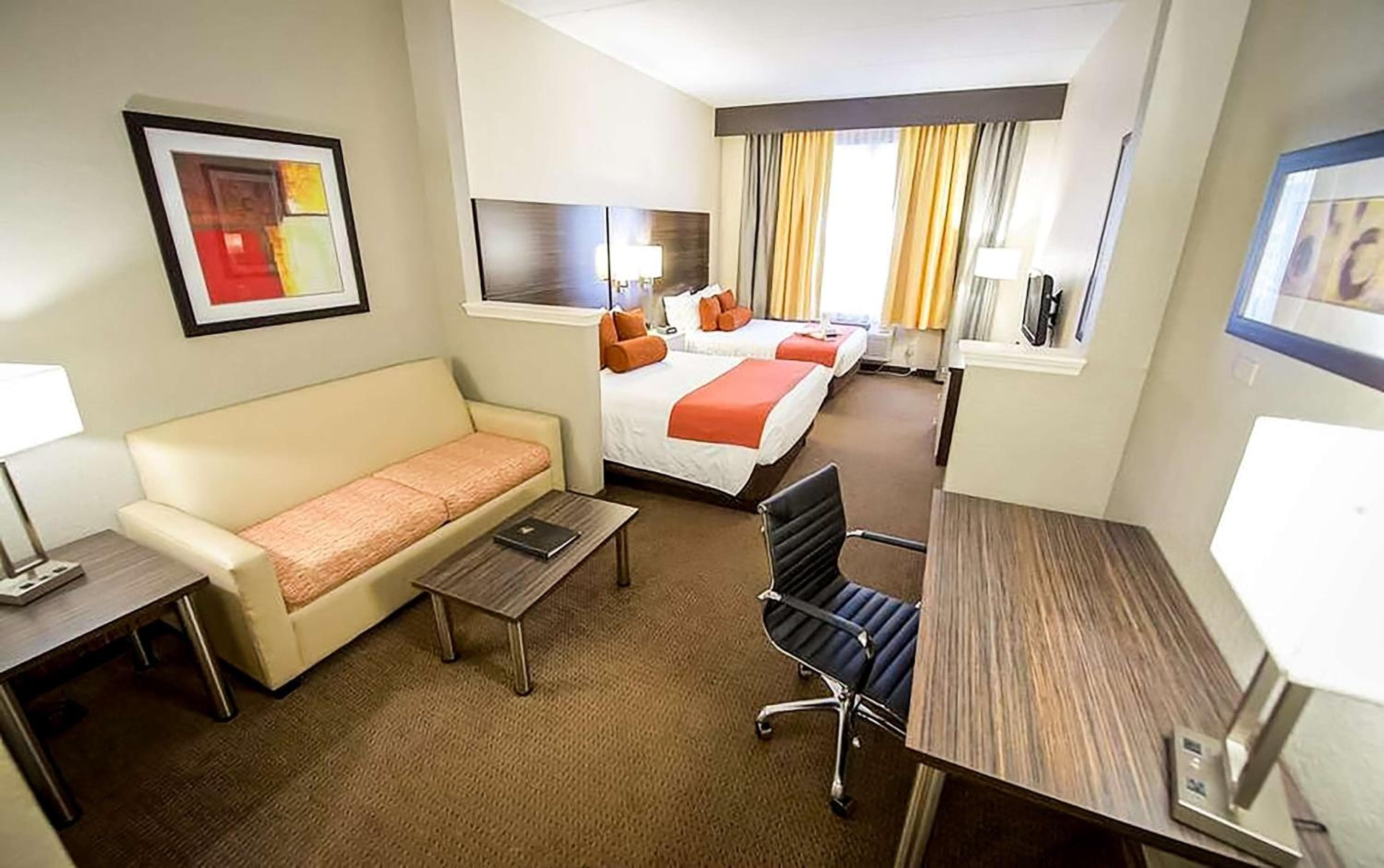 Best Western Airport Inn & Suites — 7
