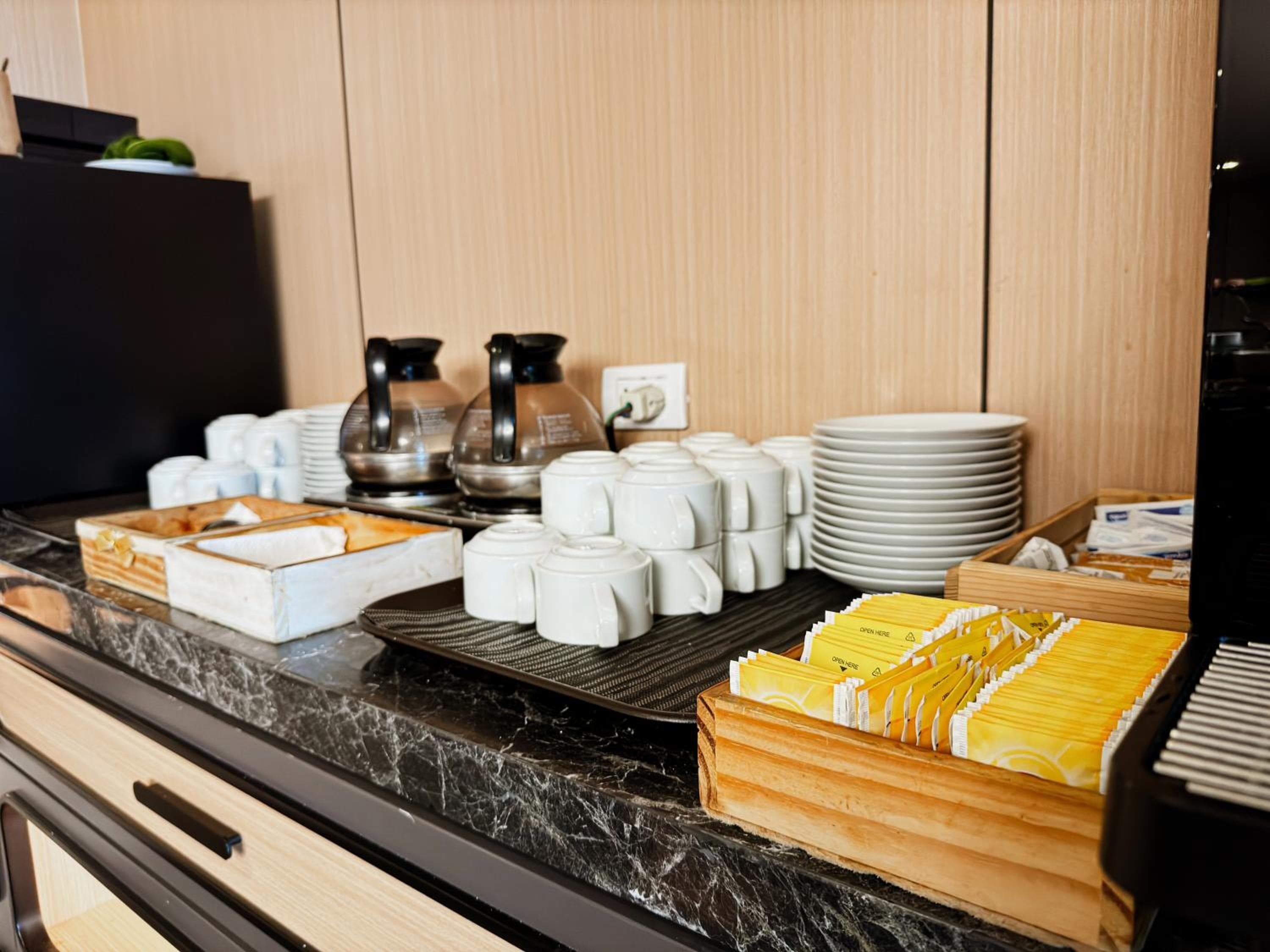 Ramada Graand Swiss Sukhumvit 11 — 28