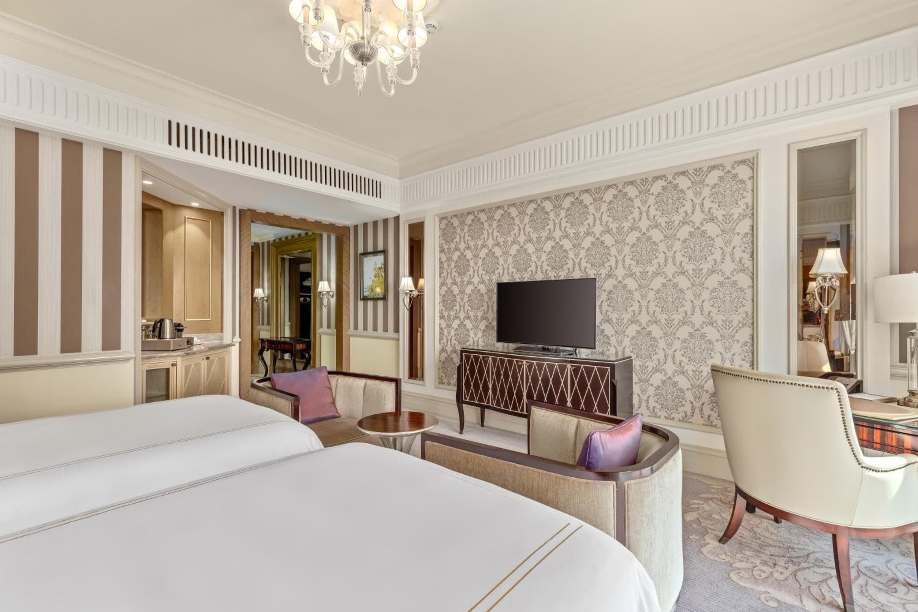 Al Habtoor Palace - Preferred Hotels & Resorts — 23