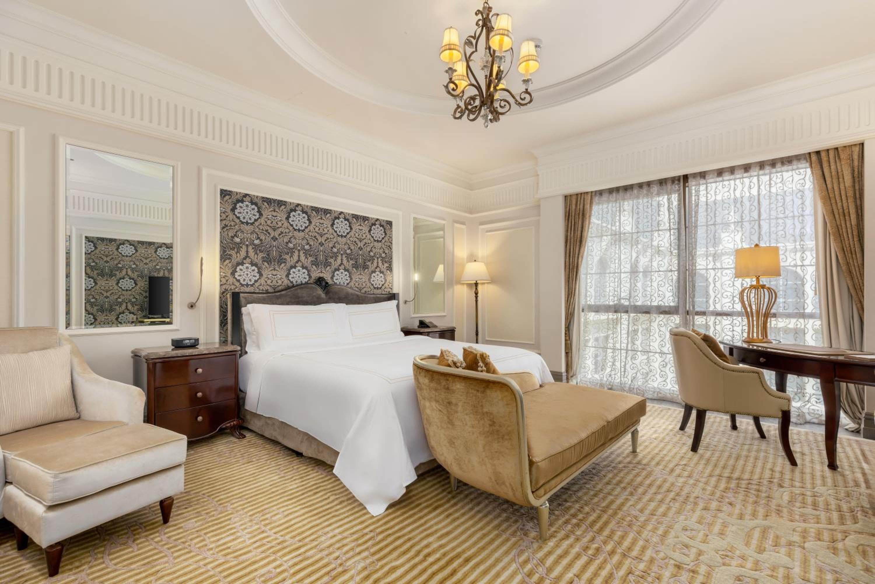 Al Habtoor Palace - Preferred Hotels & Resorts — 27