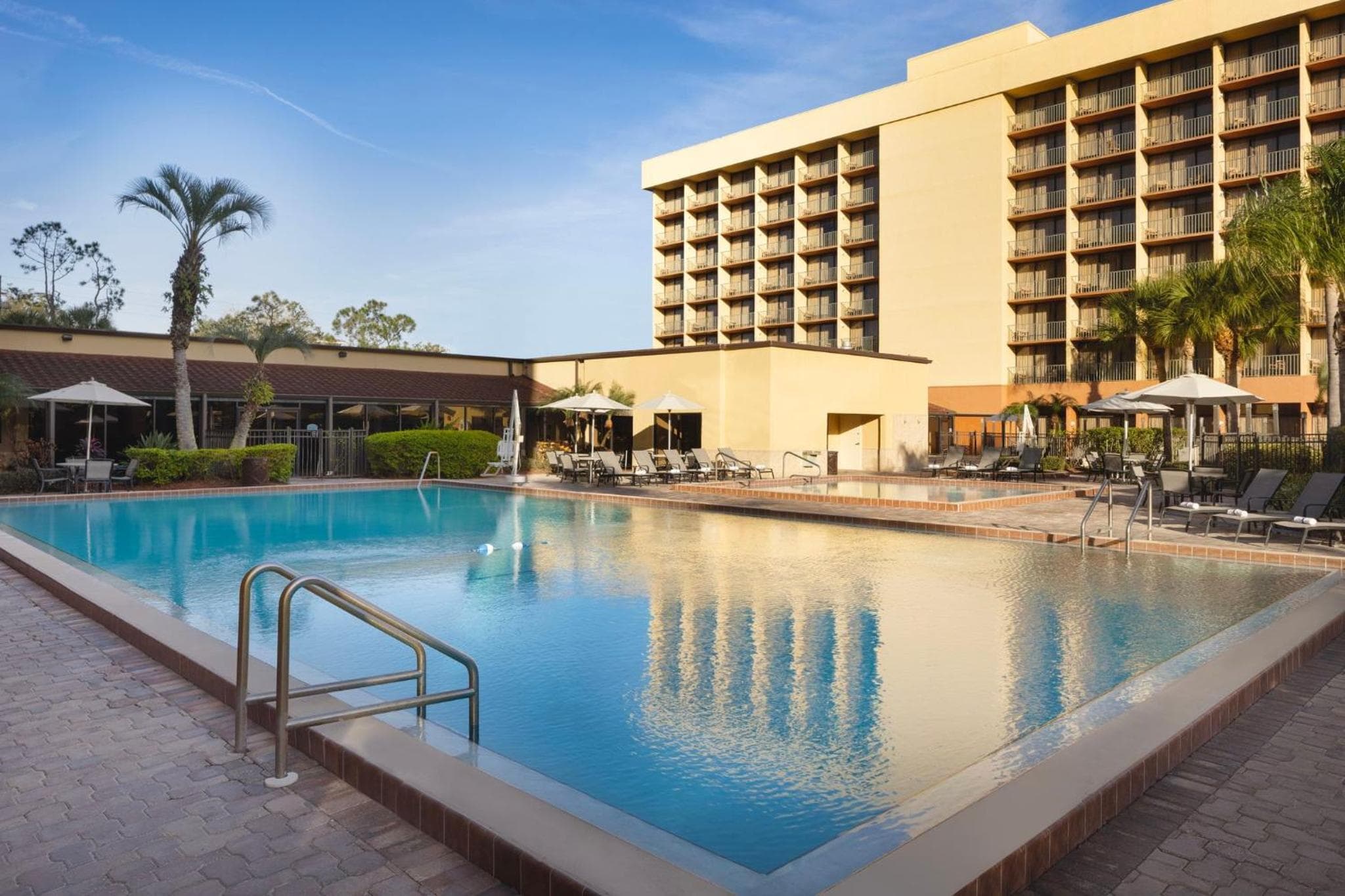 Holiday Inn & Suites Orlando SW - Celebration Area by IHG — 10