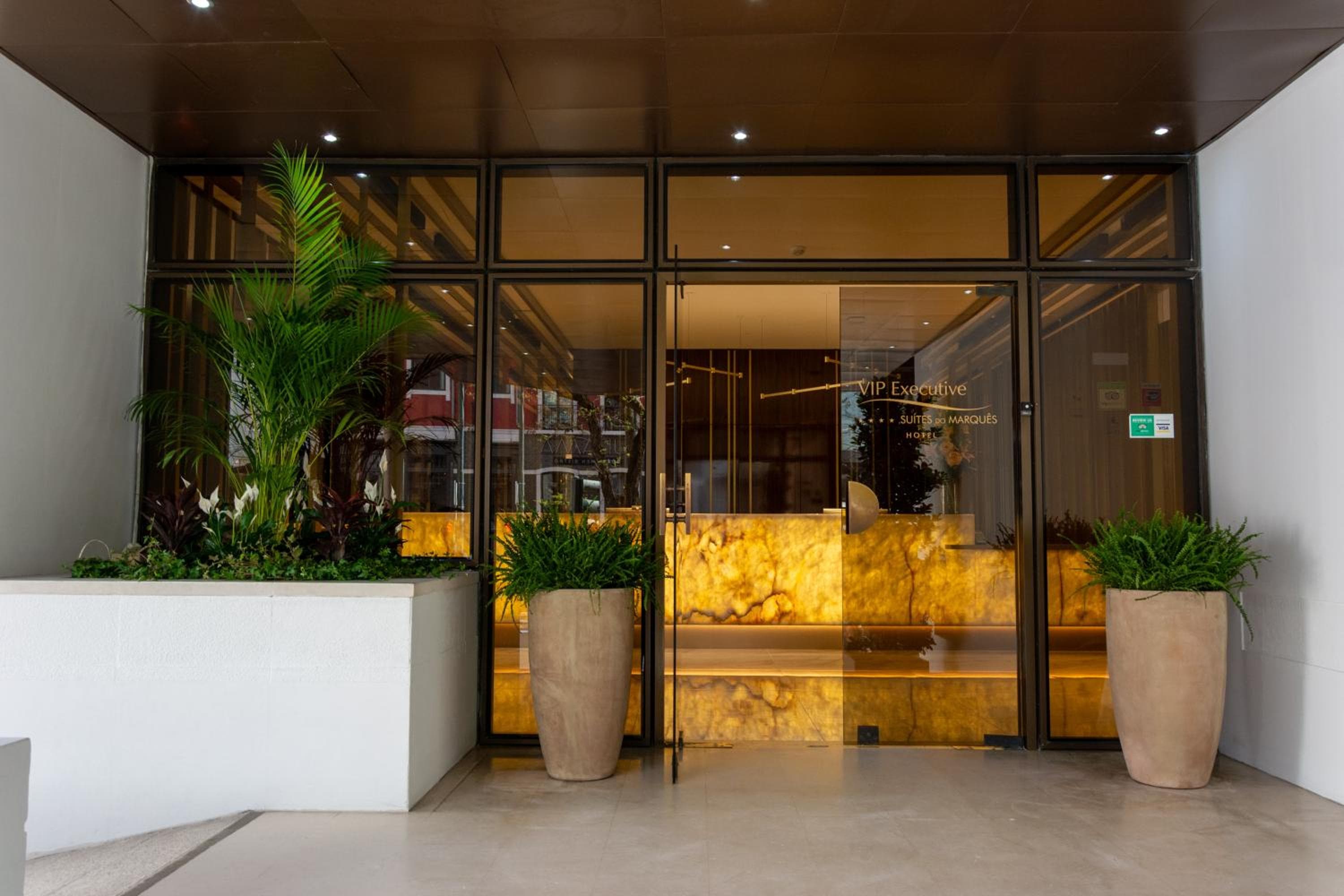 VIP Executive Suites do Marquês Hotel — 23