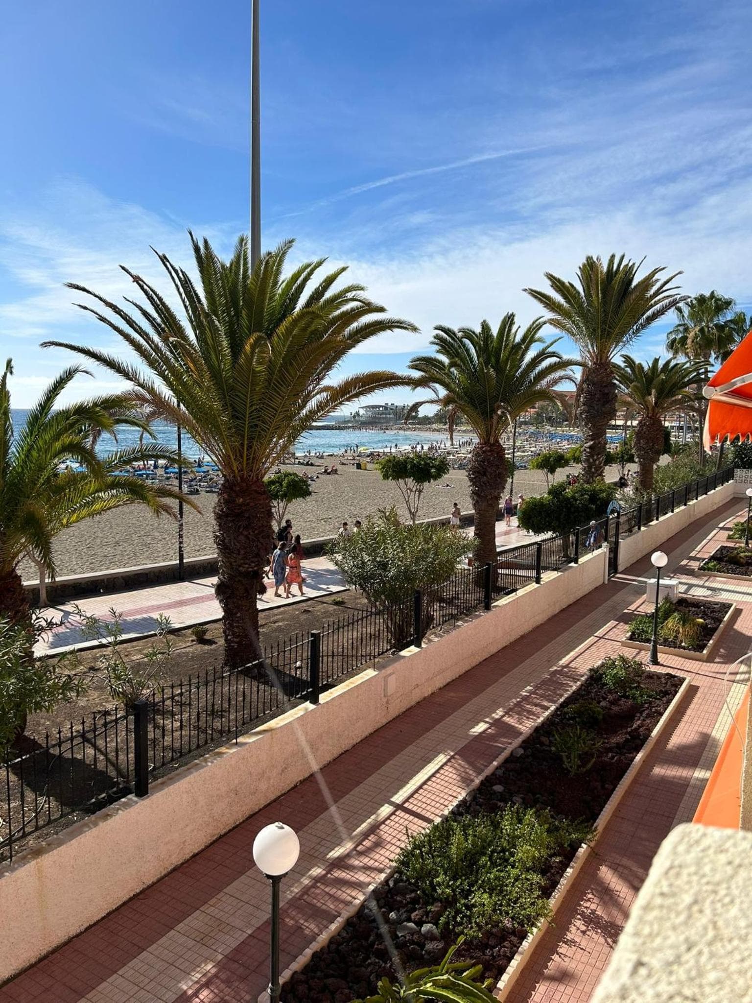 VERAMAR Prime Beachfront Location, Free Parking, Steps to the Sand — 1