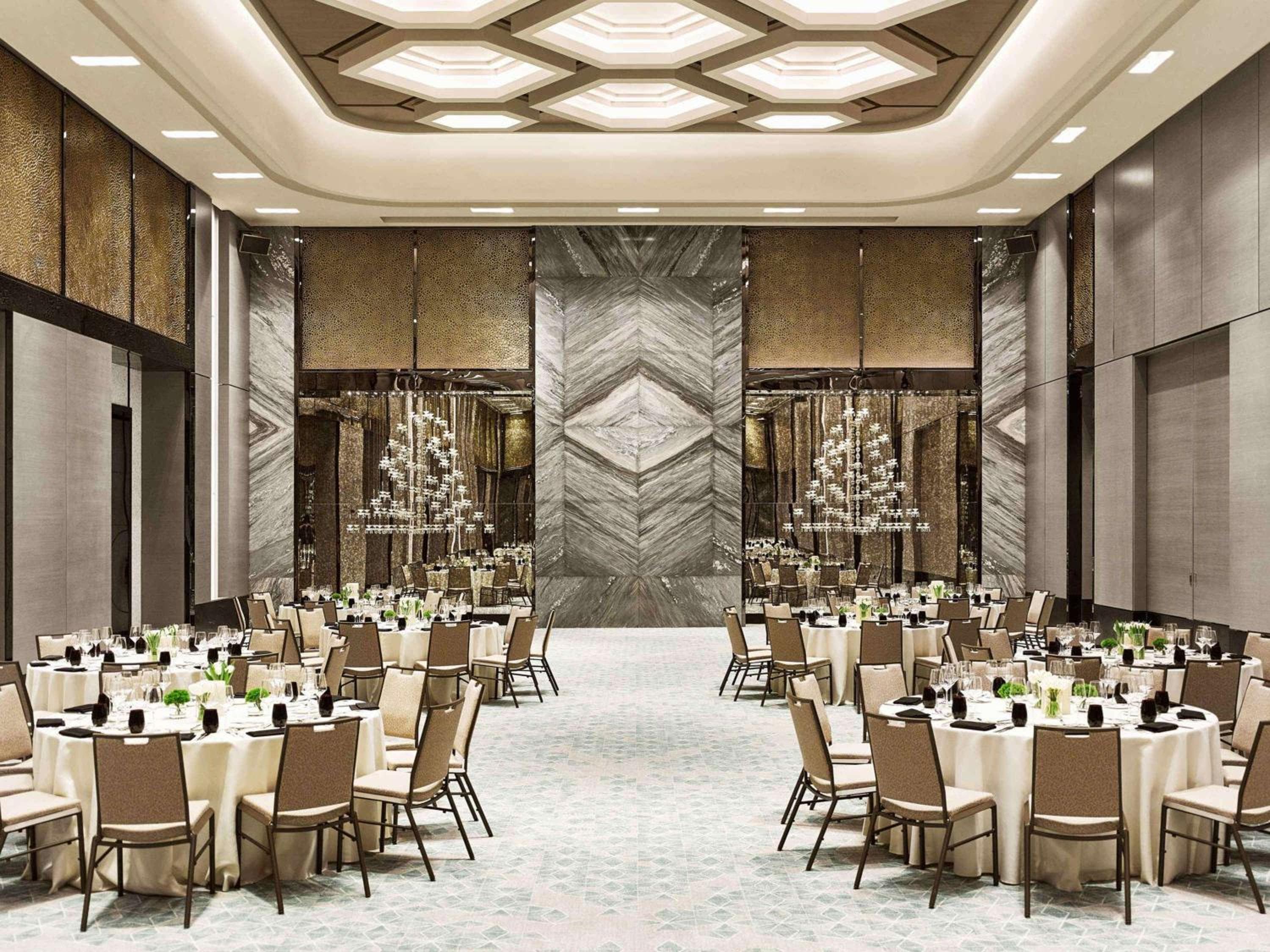 Fairmont Quasar Istanbul Hotel hotel, Büyükdere Caddesi No:76 Mecidiyeköy Şişli, Istanbul, Turkey — photo 42