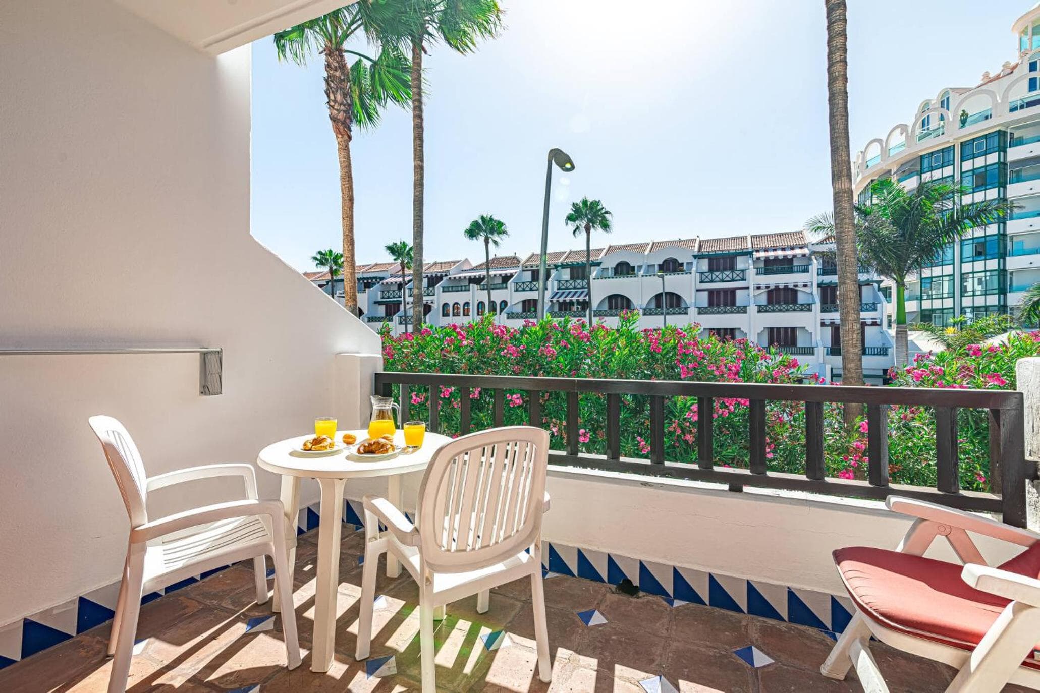 As de Casas - Golden Mile - Las Americas — 1