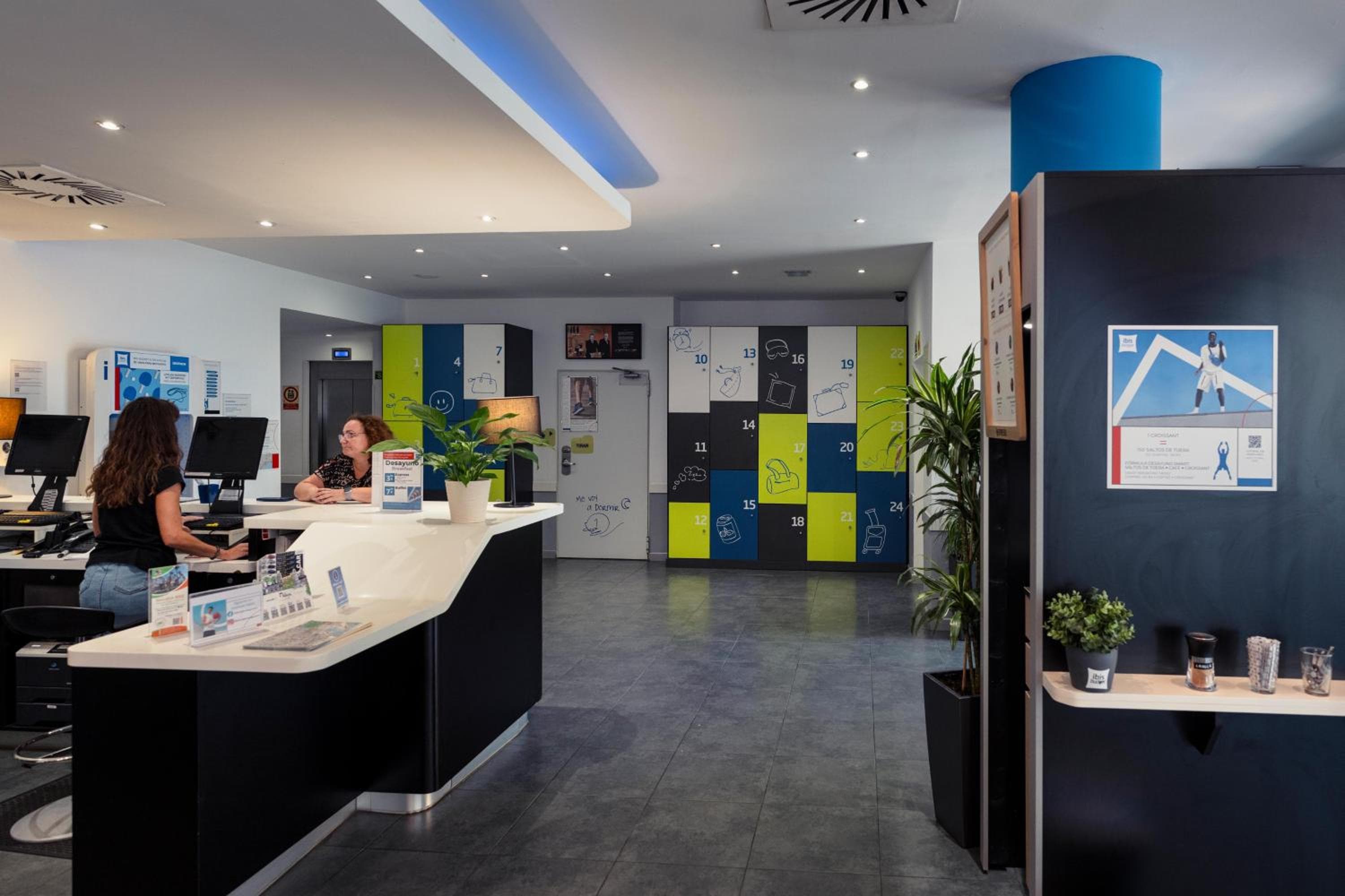 Ibis Budget Málaga Centro — 20