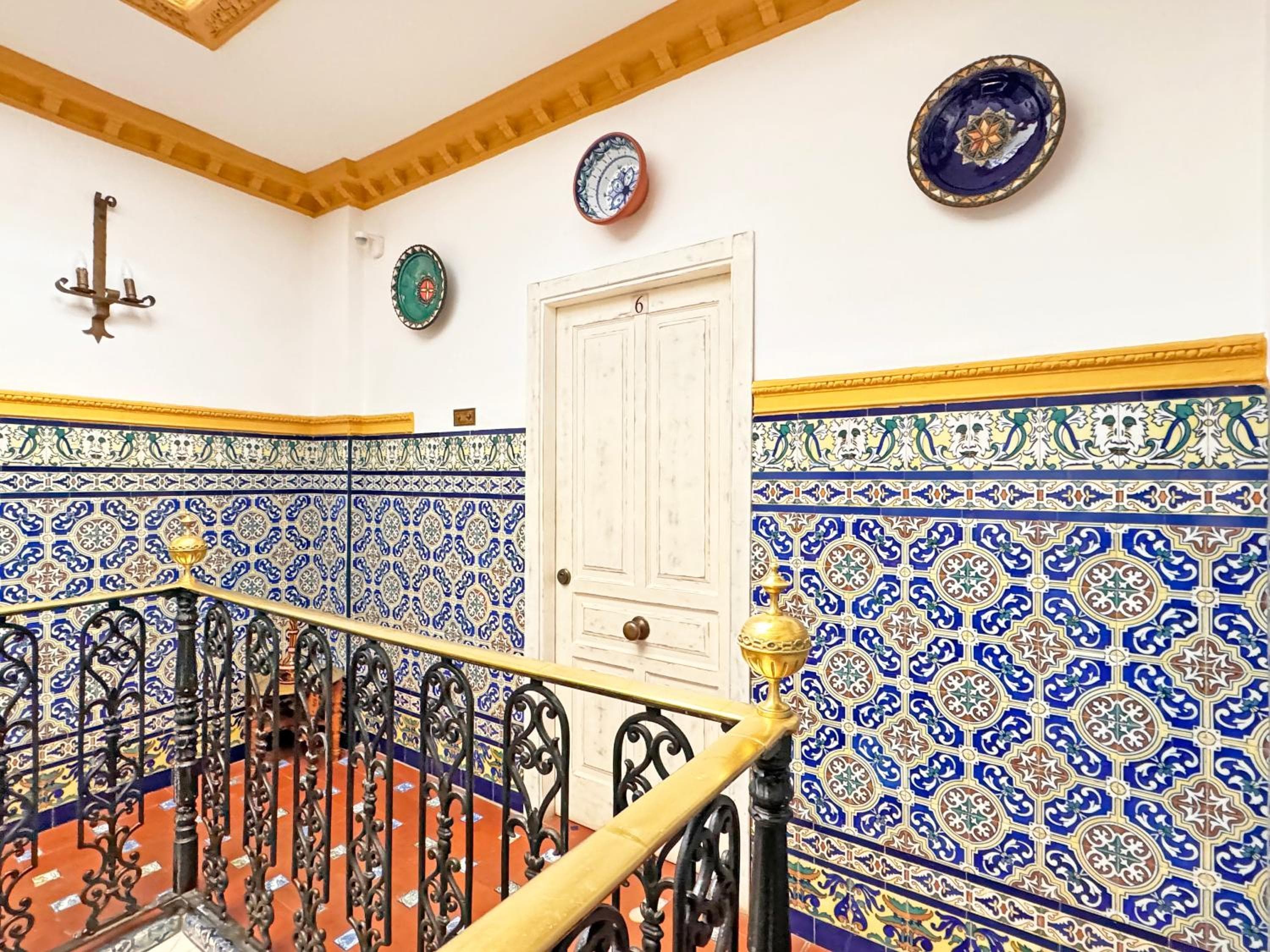 Palace House Hércules Apartments — 12