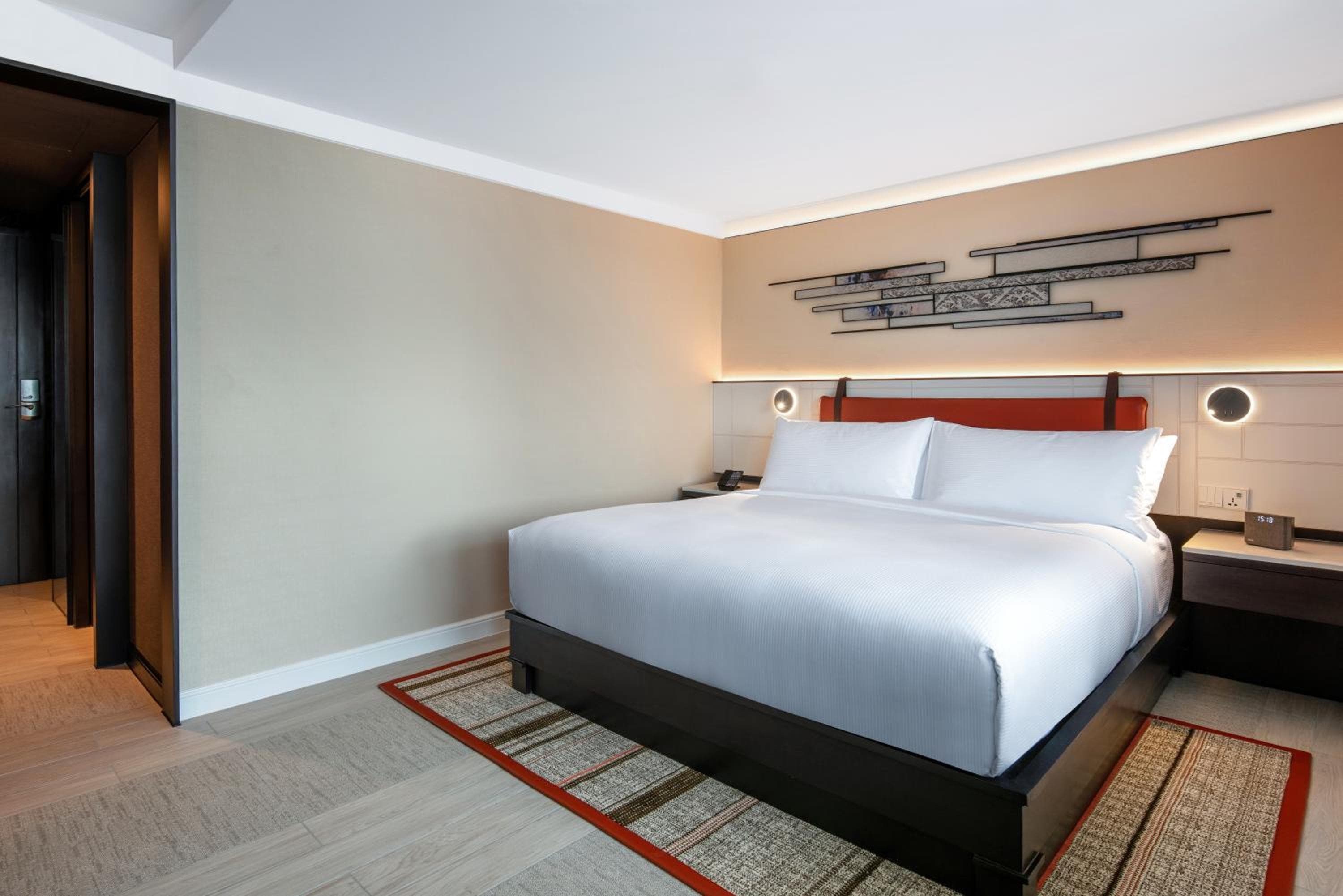 DoubleTree by Hilton Bangkok Ploenchit — 4