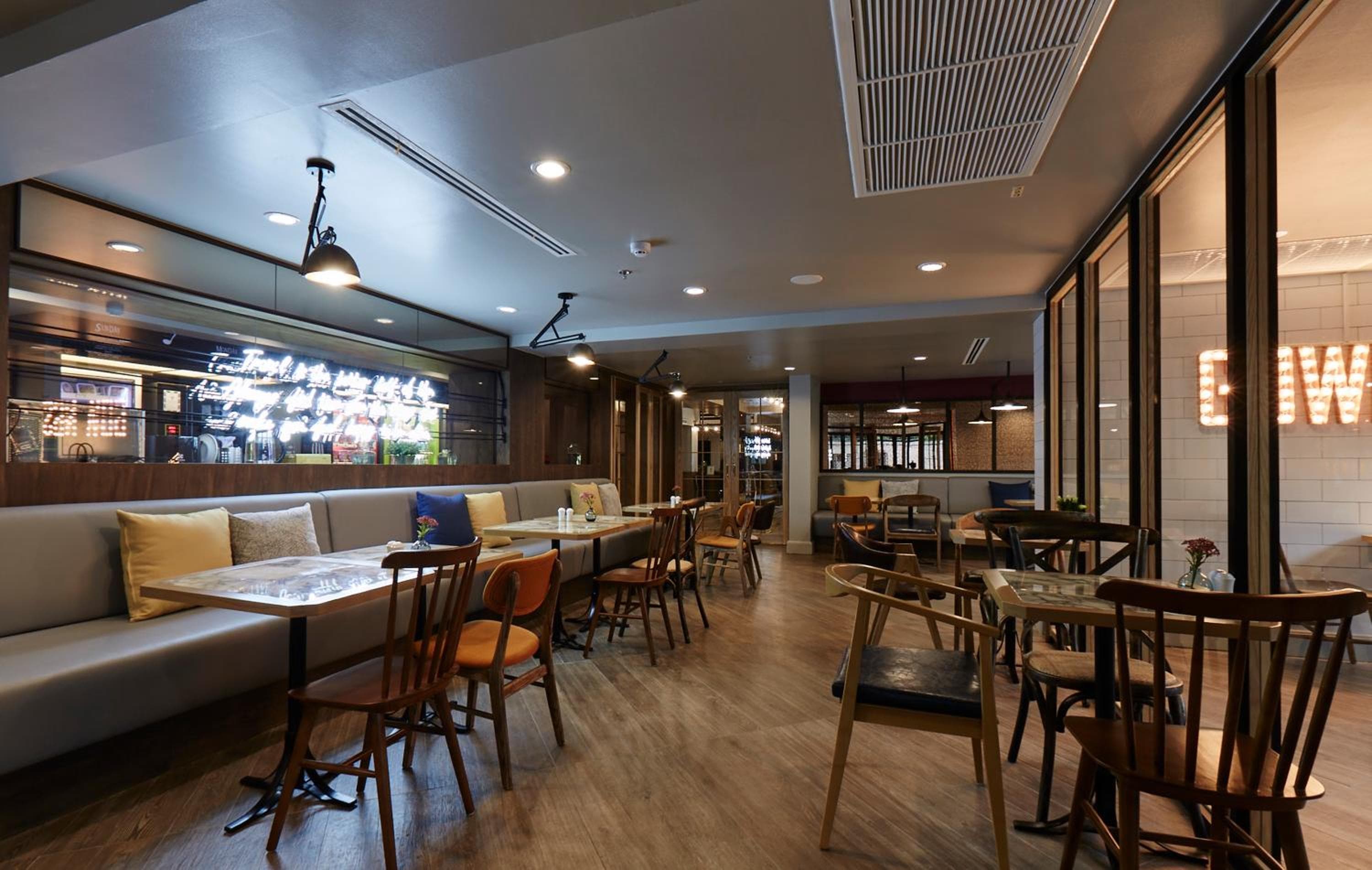 Vince Hotel Pratunam — 14