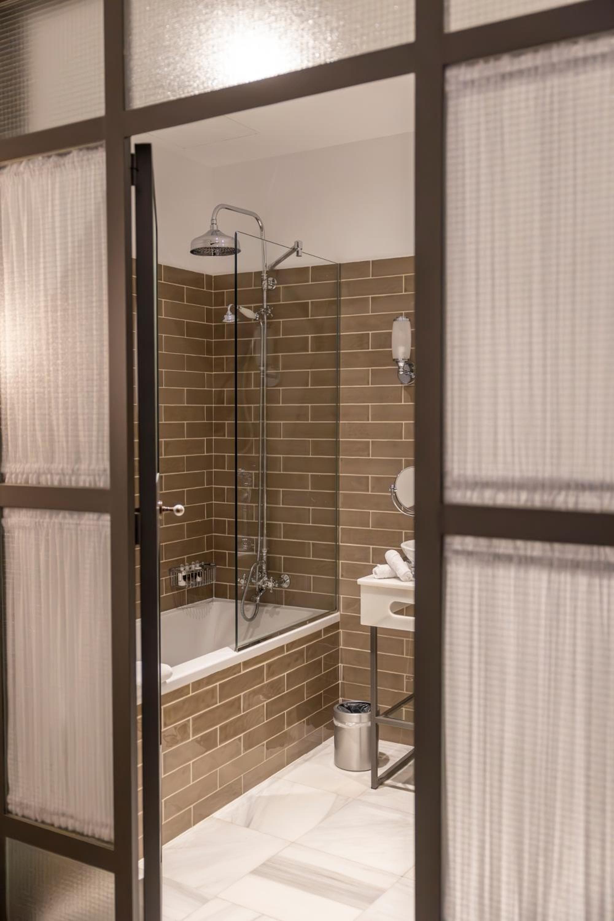 Hotel Gravina 51 — 21