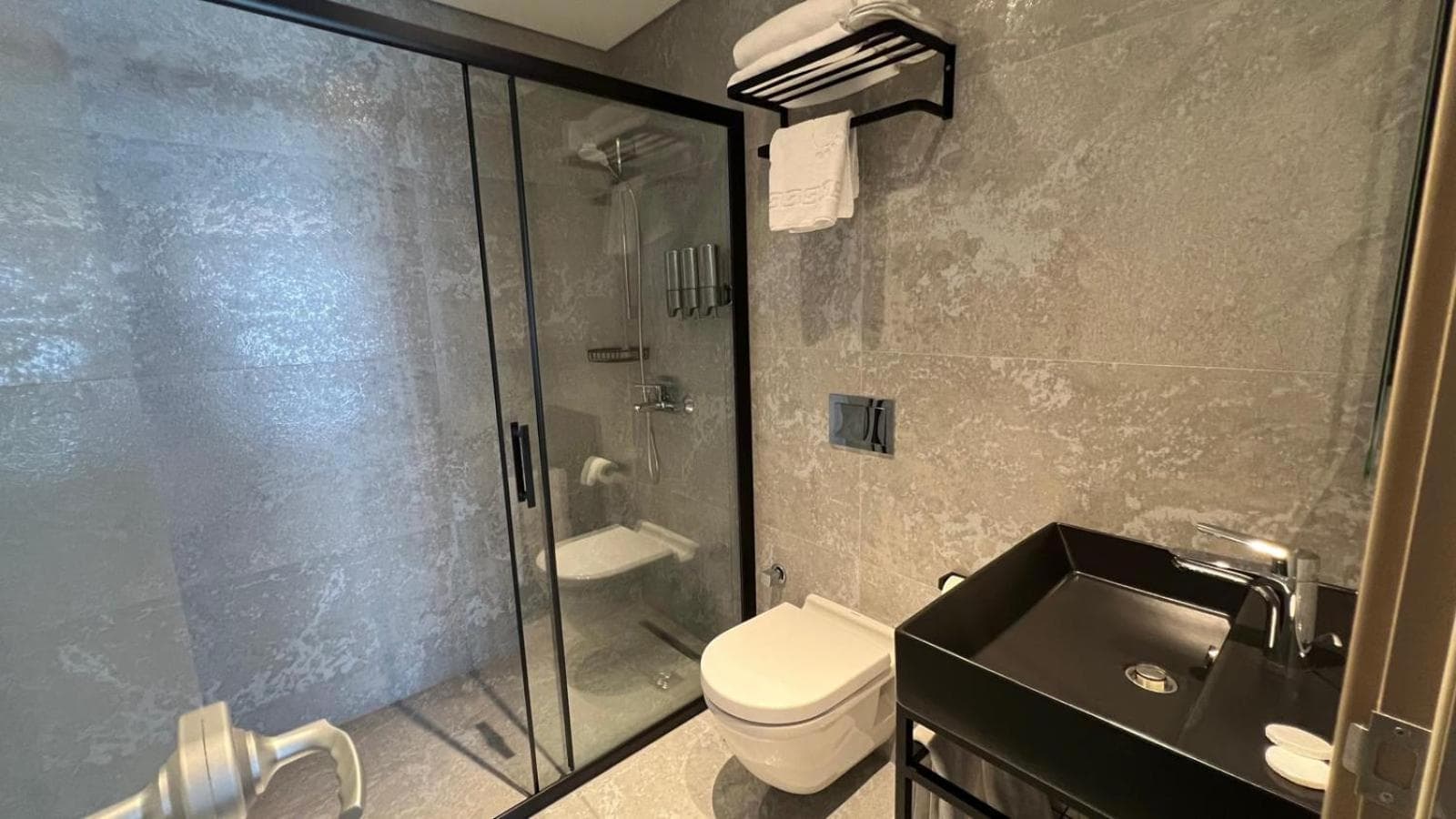 Woxx Hotel — 8