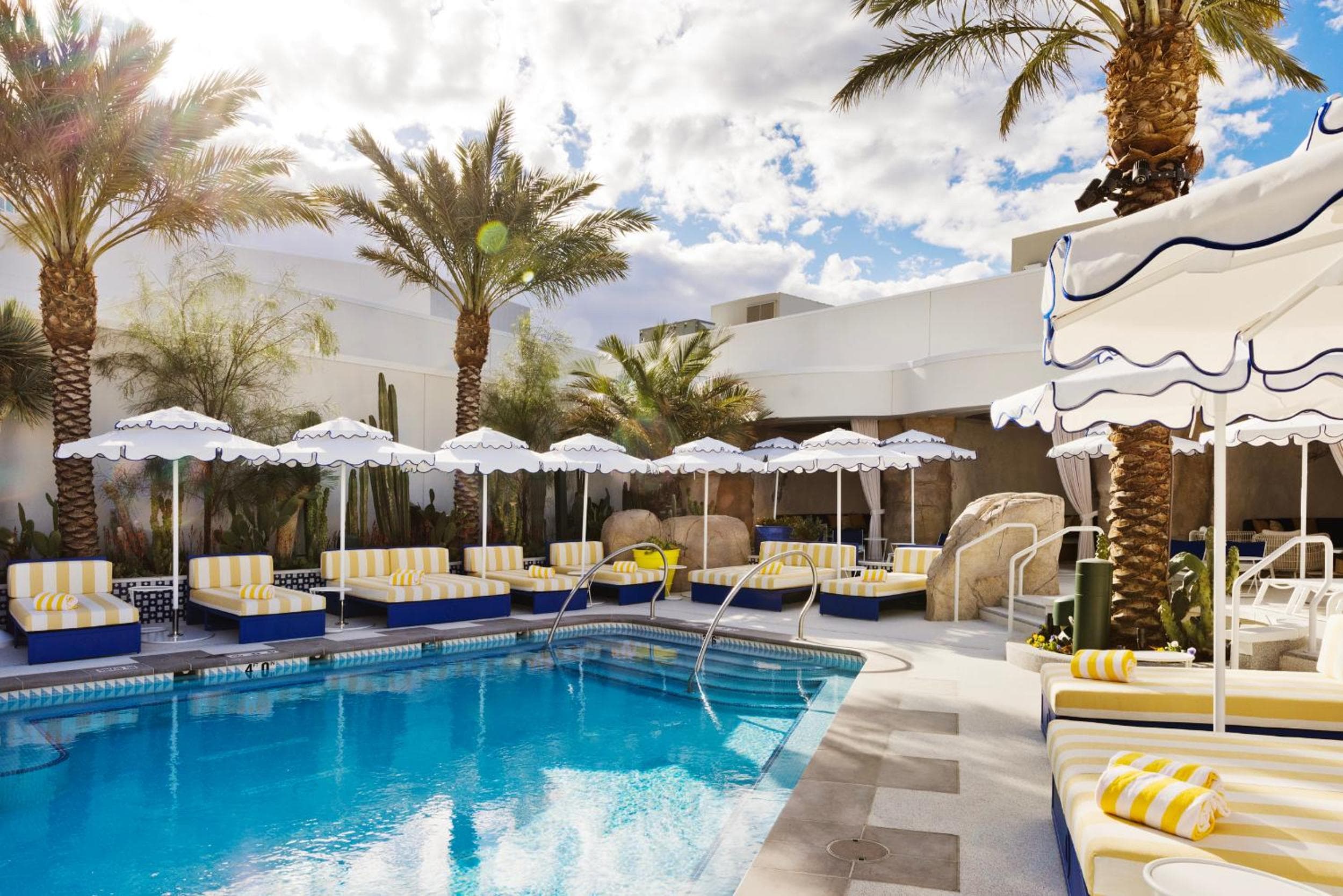 Fontainebleau Las Vegas — 29