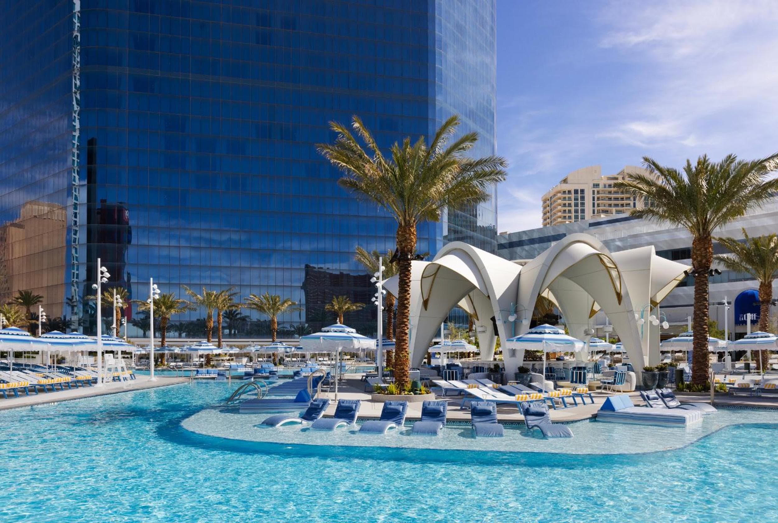 Fontainebleau Las Vegas — 28