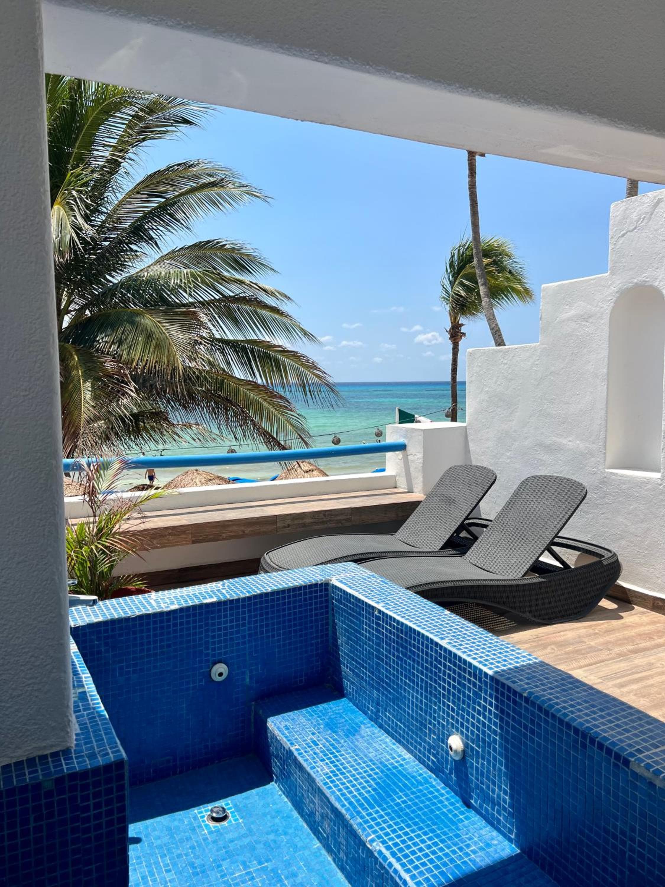 Hotel Pelicano Inn Playa del Carmen - Strandhotel — 2
