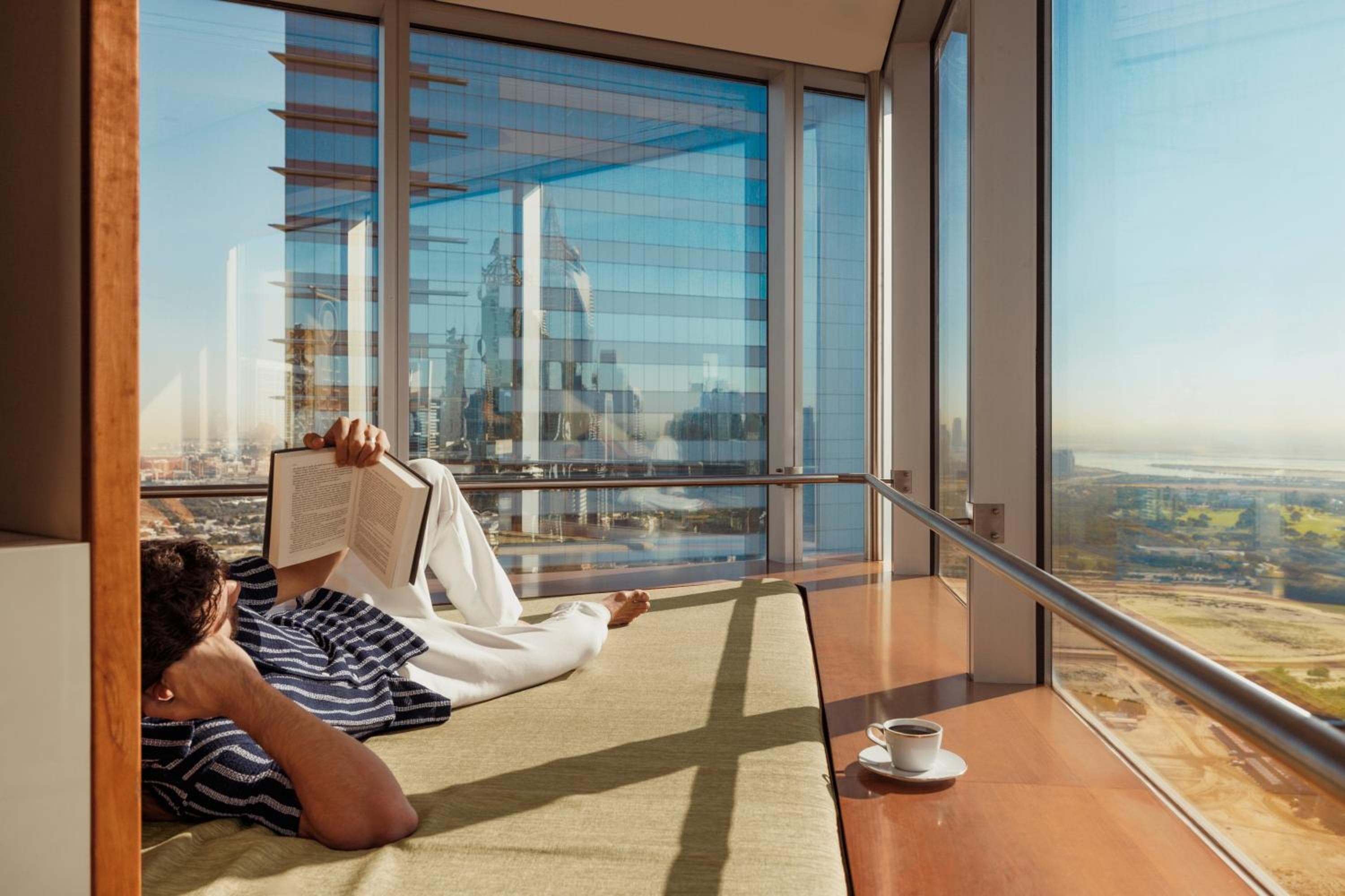 Jumeirah Emirates Towers Dubai — 30